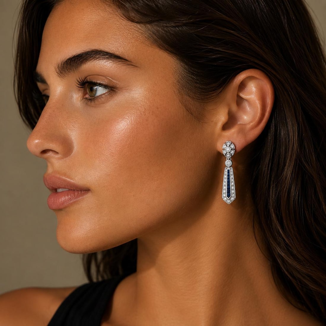 Mid 20th Century Pair of 18k Diamond & Sapphire Earrings - 2