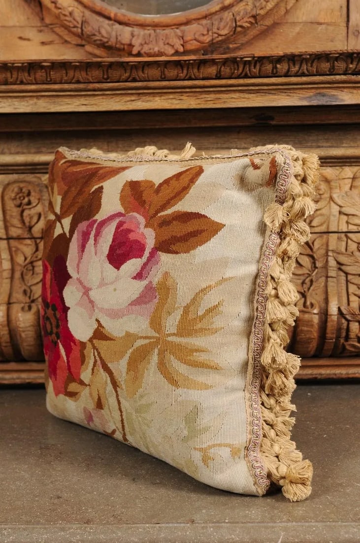 19th Century French Aubusson Woven Tapestry Pillow with Floral Décor and Tassels - 10