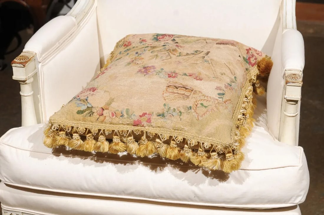 Early 19th Century French Silk & Angora Aubusson Tapestry Pillow with Flowers - 10
