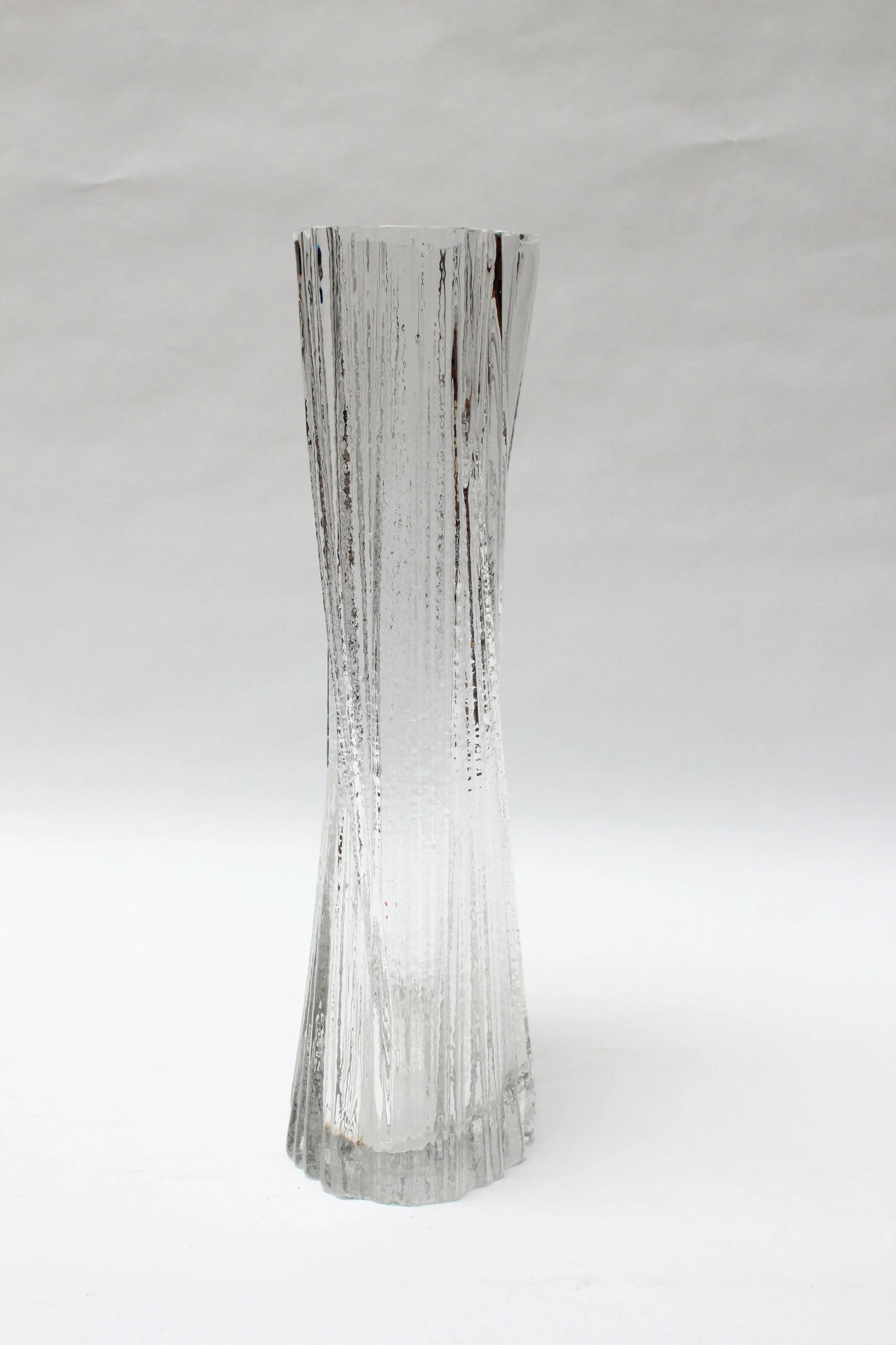 Large Mid-Century Modern Glass Vase by Tapio Wirkkala - 3