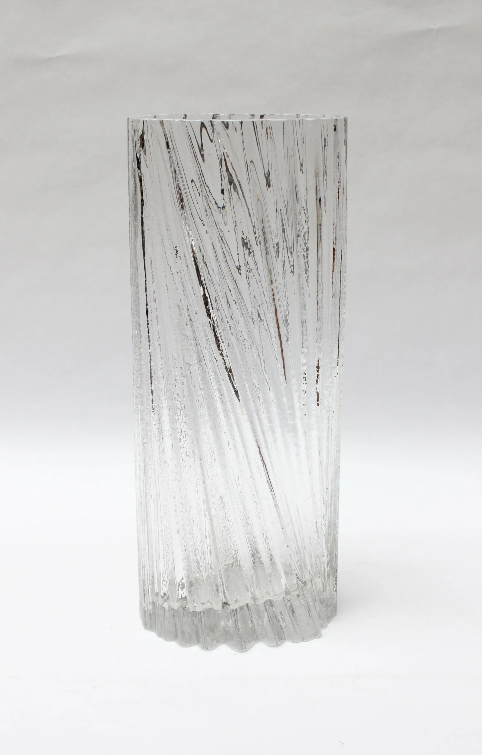 Large Mid-Century Modern Glass Vase by Tapio Wirkkala - 4