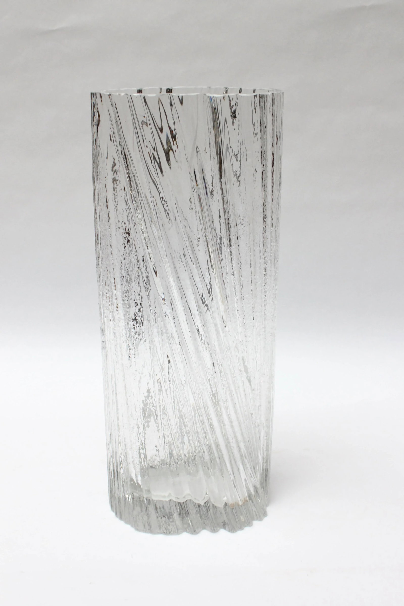 Large Mid-Century Modern Glass Vase by Tapio Wirkkala - 5