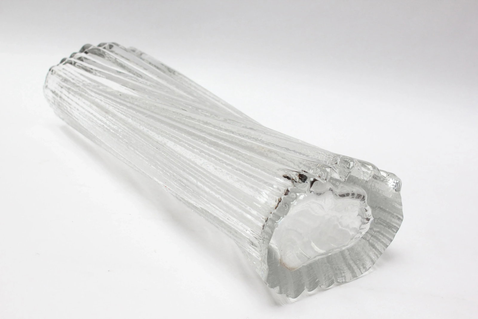 Large Mid-Century Modern Glass Vase by Tapio Wirkkala - 7