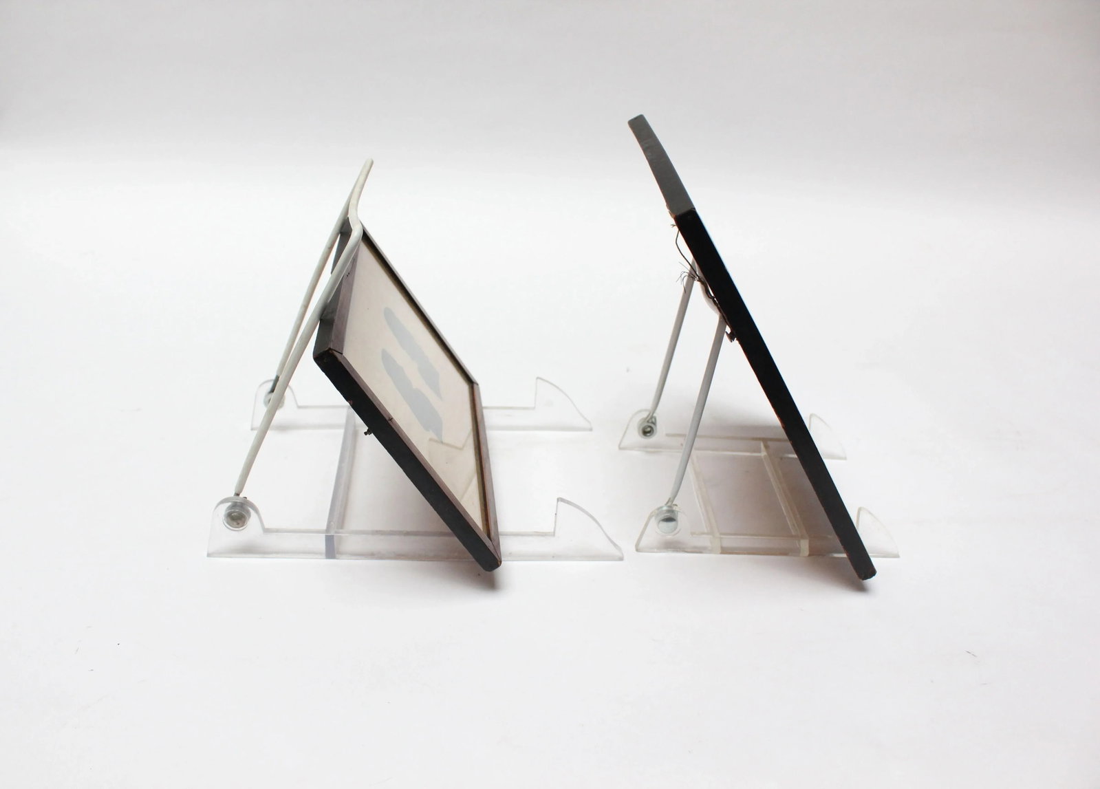 Set of Two Eighteenth Century American Antique Framed Silhouettes - 3