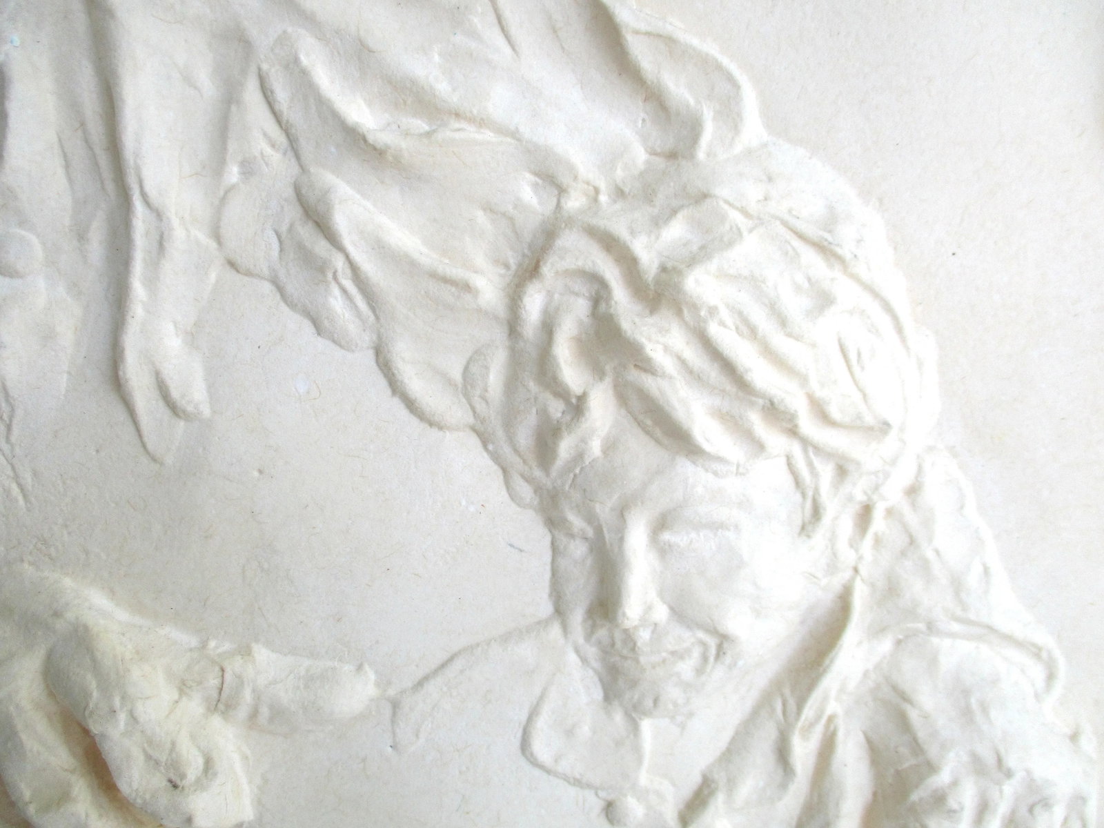 Leon Lee Bleifeld Molded Paper Sculptural Relief "Rabbi Teaching Torah to a Boy" - 4