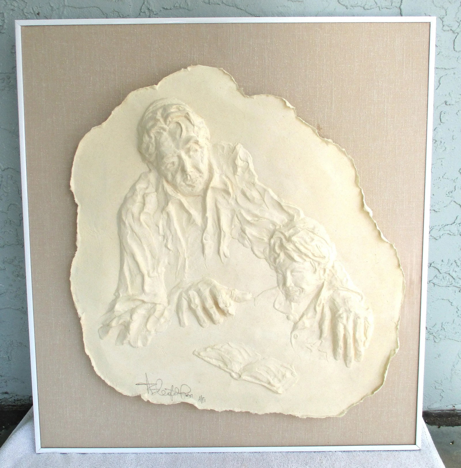 Leon Lee Bleifeld Molded Paper Sculptural Relief "Rabbi Teaching Torah to a Boy" - 8