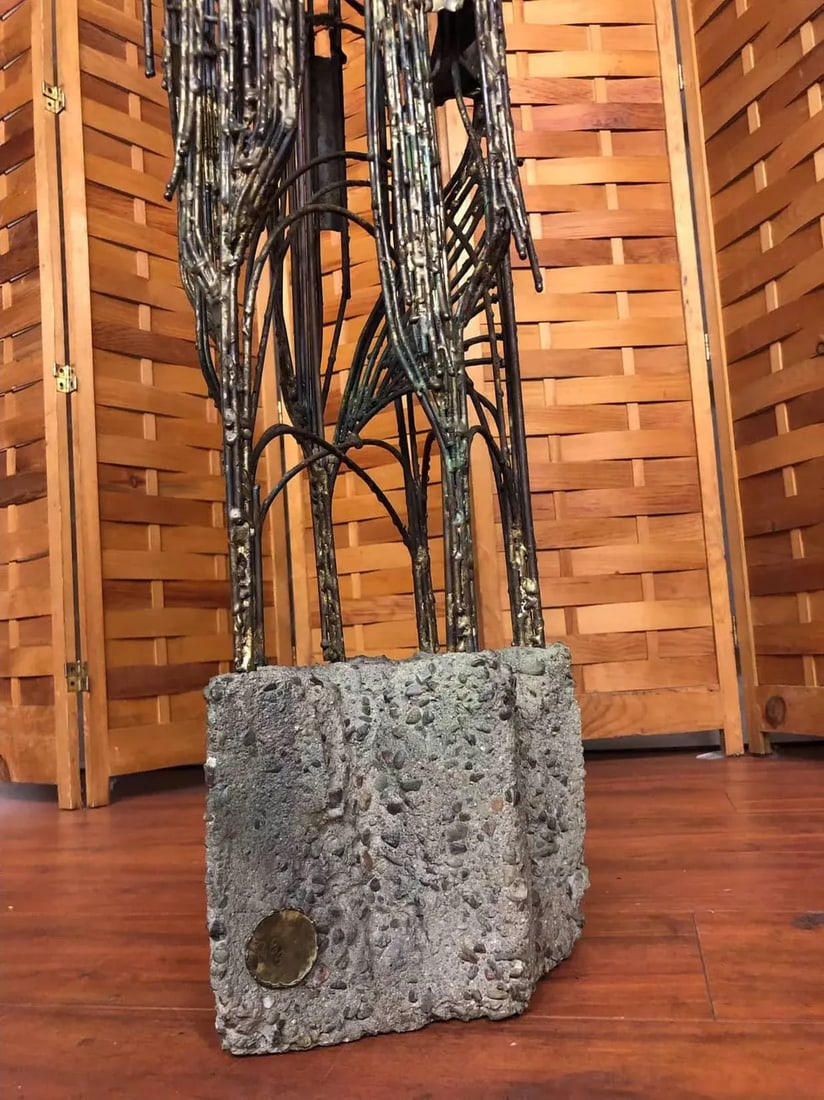 1970 Brutalist Metal Floor Sculpture in Concrete - Signed R. E. Sereda - 8