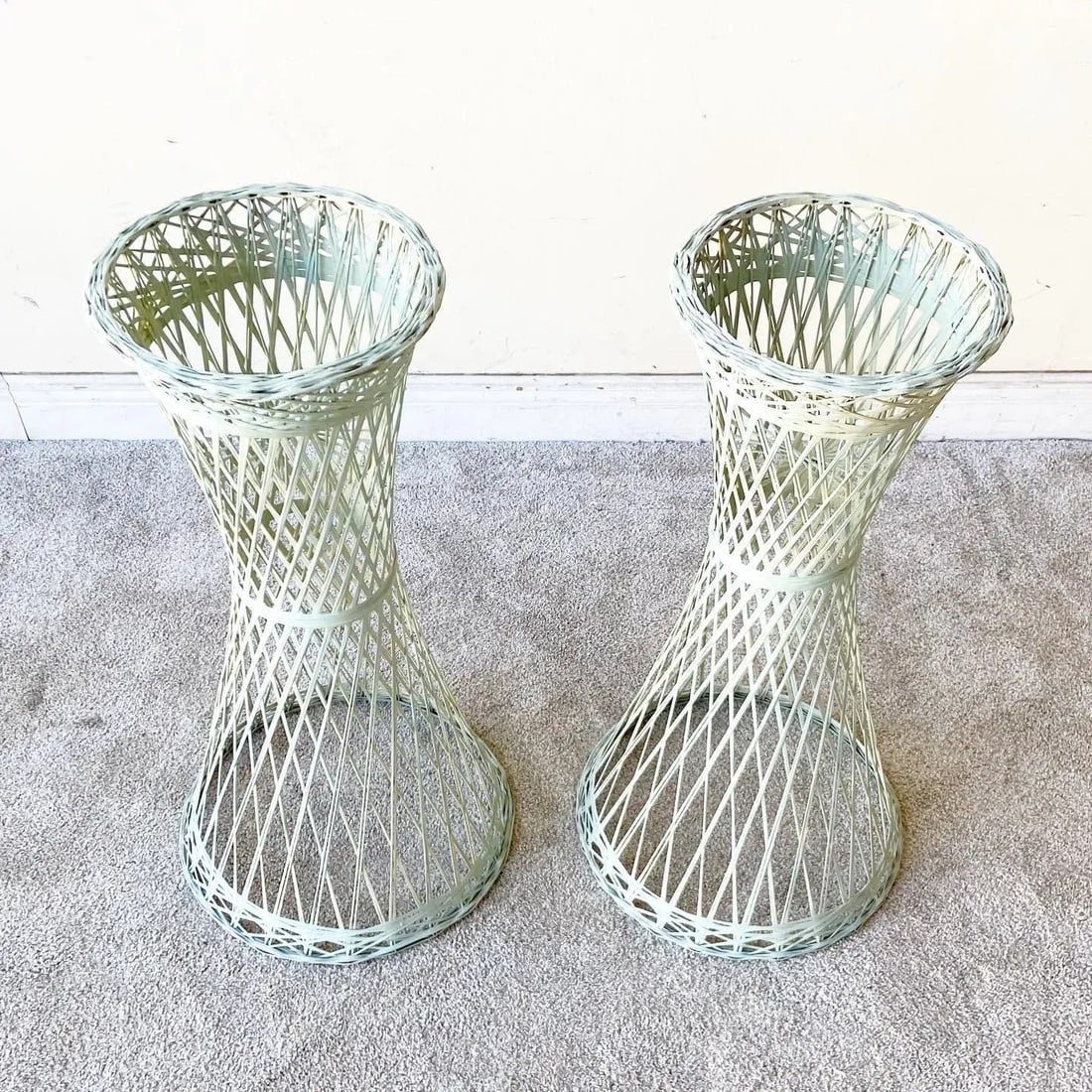 Mid Century Modern Russell Woodard Spun Fiberglass Plant Stands - a Pair - 3