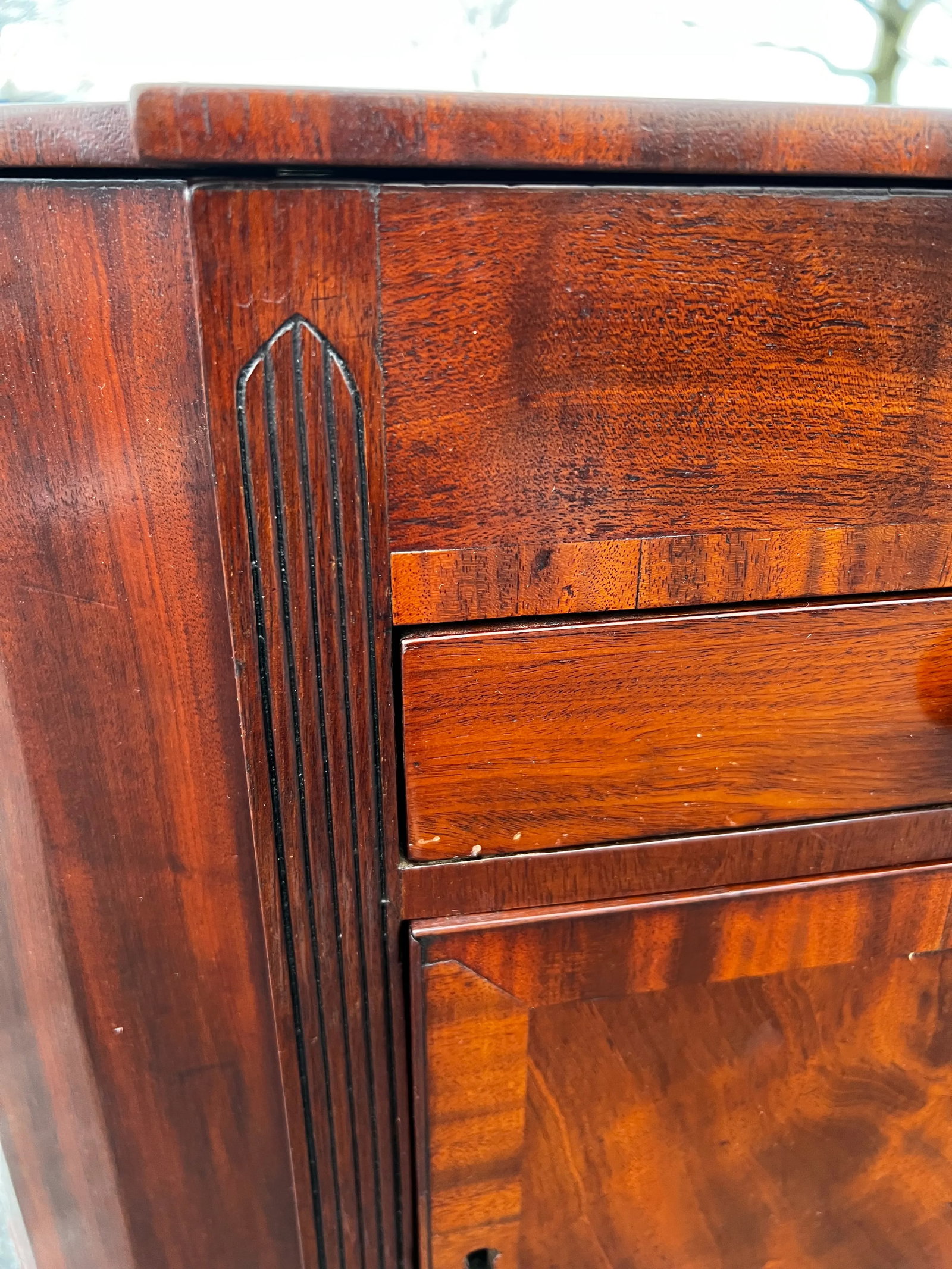 Antique Sheraton Astragal Sewing Stand Table, Philadelphia, Circa 1810s - 3