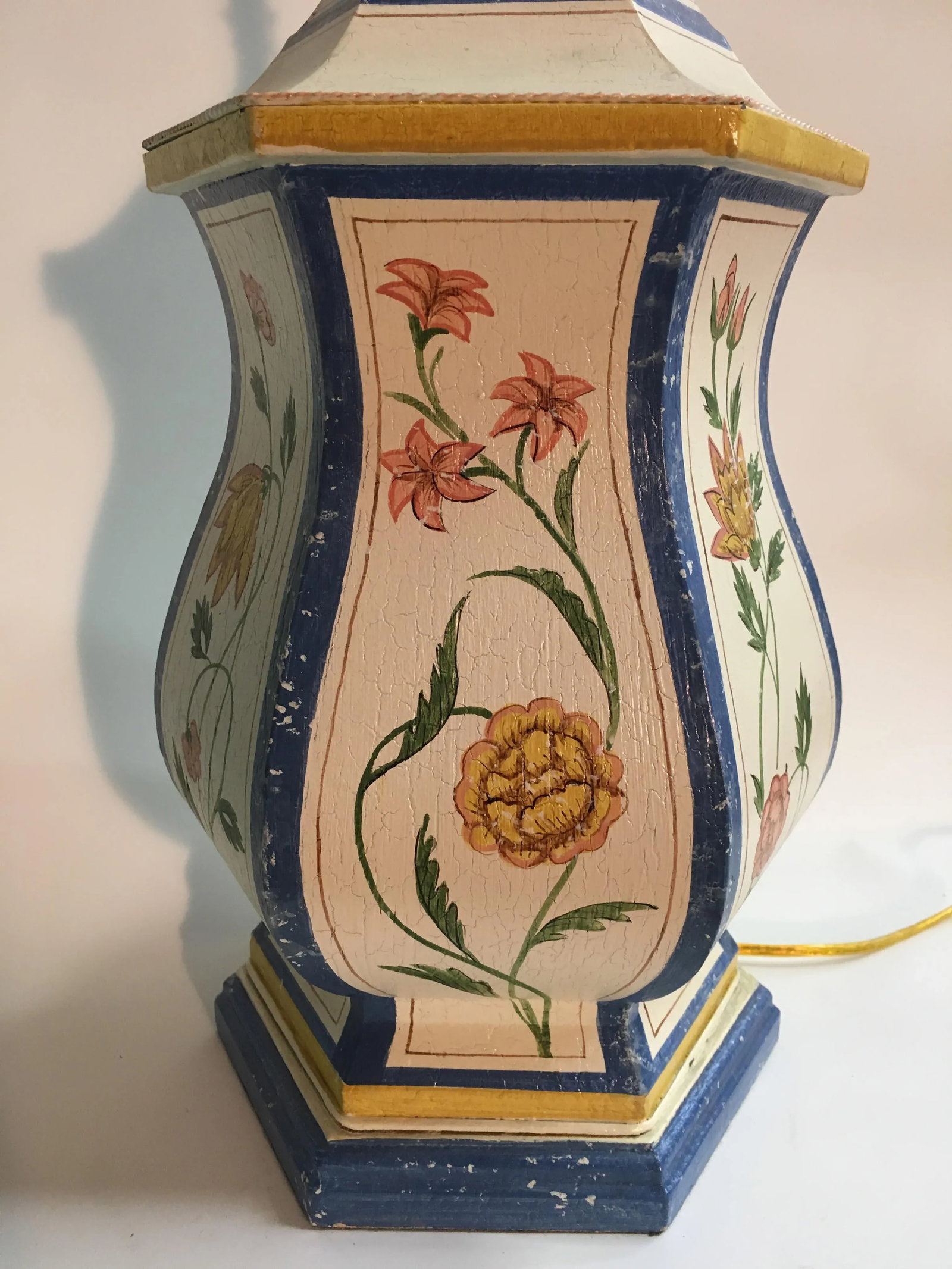 1980s Up Side Down Temple Jar Tole Lamp - 3
