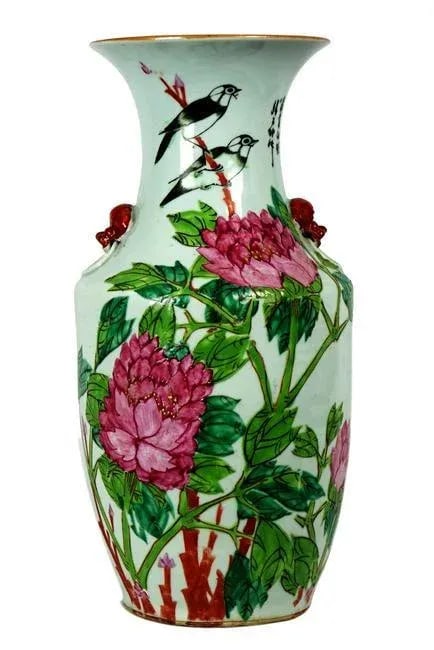 Early 19th Century Chinese Famille Rose Porcelain Vase - 6