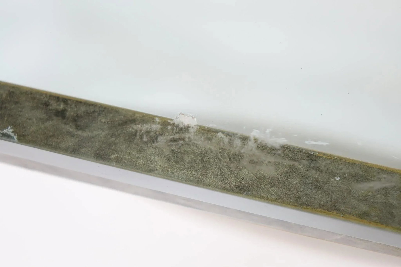 Mid 20th Century Modern Metal And Glass Side Table - 3