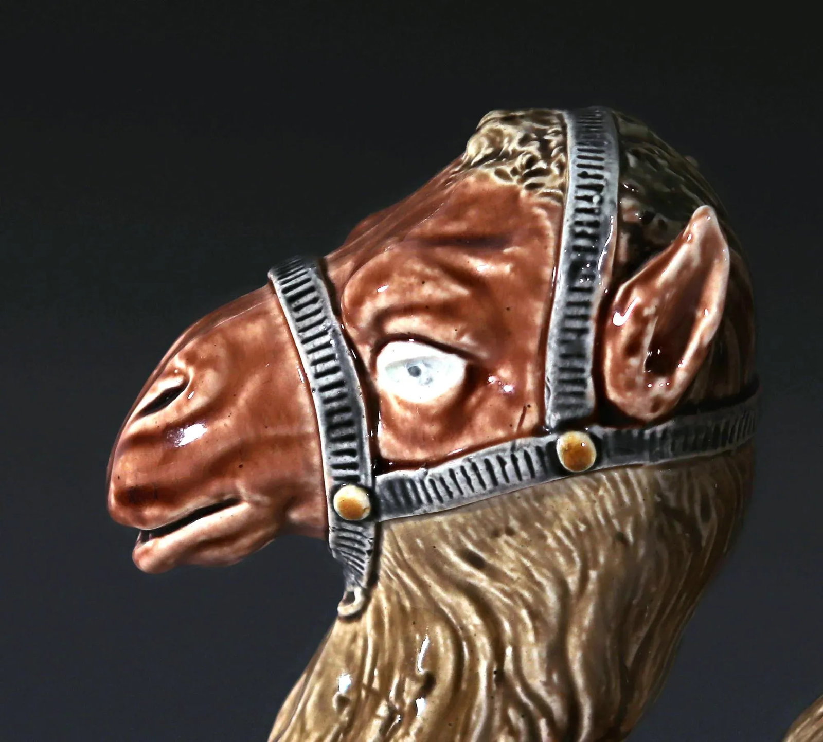 French St. Amand Majolica Camel-Form Lidded Box - 3