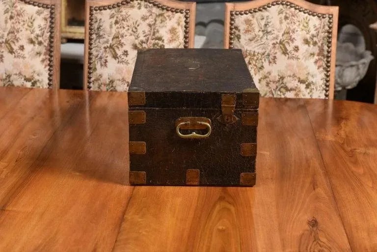 19th Century French Maison Gellée et Gainier Leather and Brass over Wood Decorative Box - 9