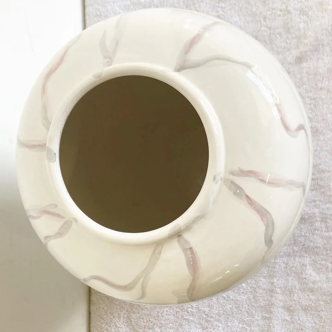 Italian Postmodern Cream With Colored Streak Vase - 3