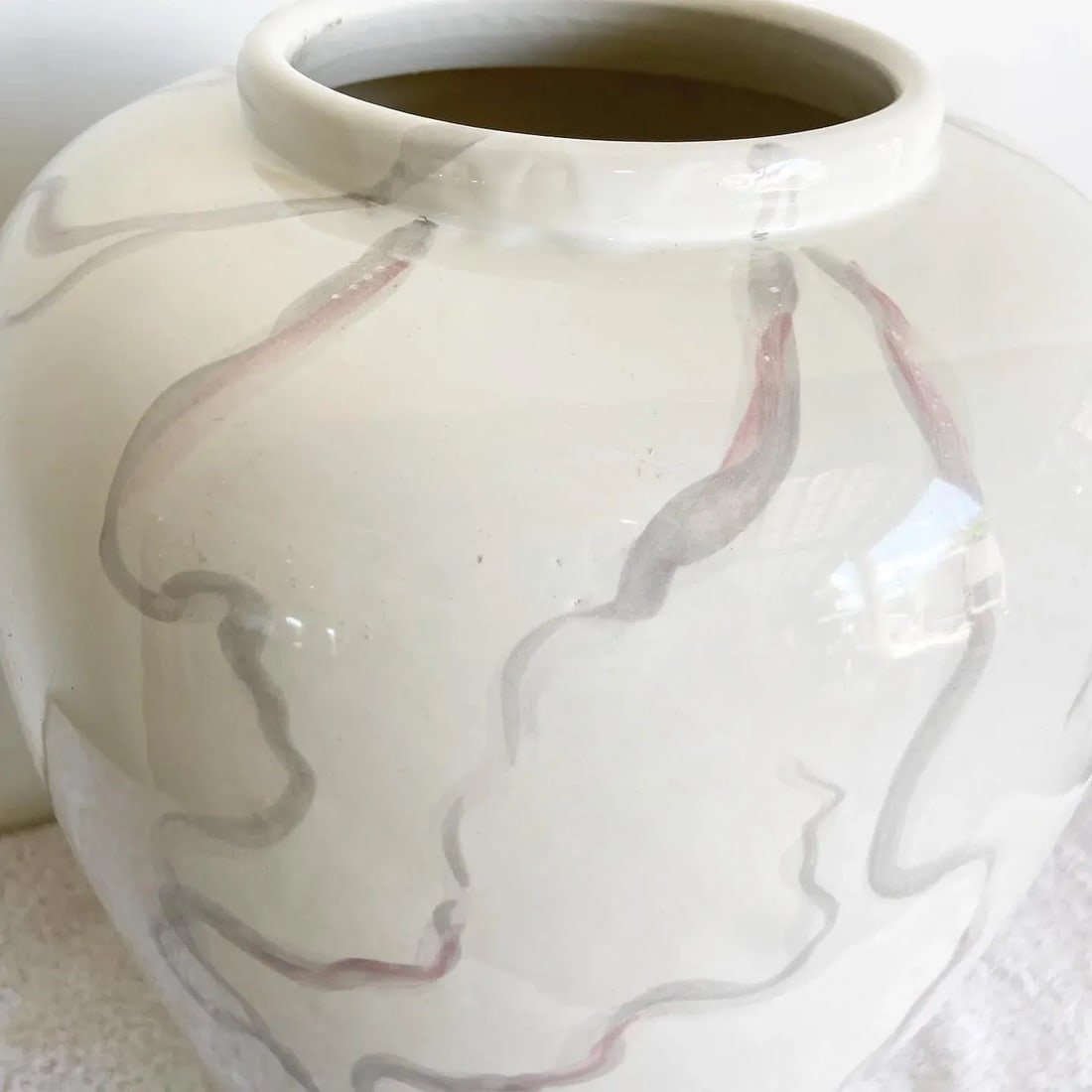 Italian Postmodern Cream With Colored Streak Vase - 5