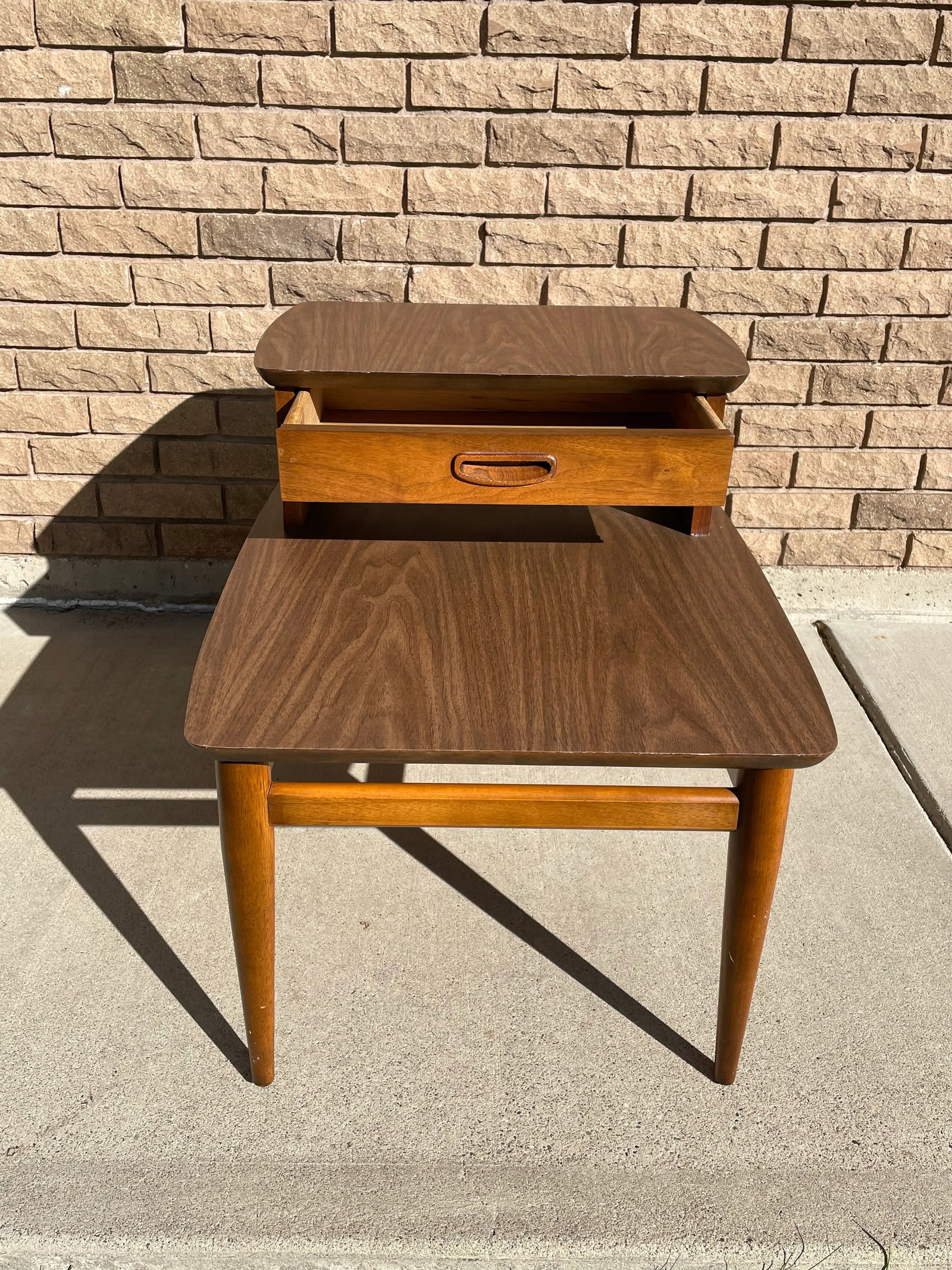 Mid 20th Century Vintage Mid Century Modern Lane Reflection Side Table - 2