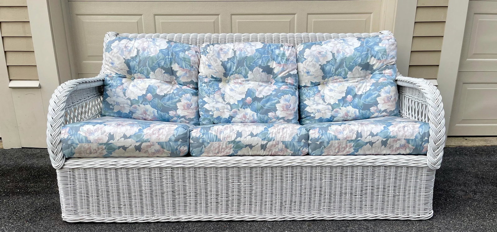 Vintage Coastal Boho Chic White Lexington Henry Link Wicker Three Seat Sofa With Blue Cushions - 11