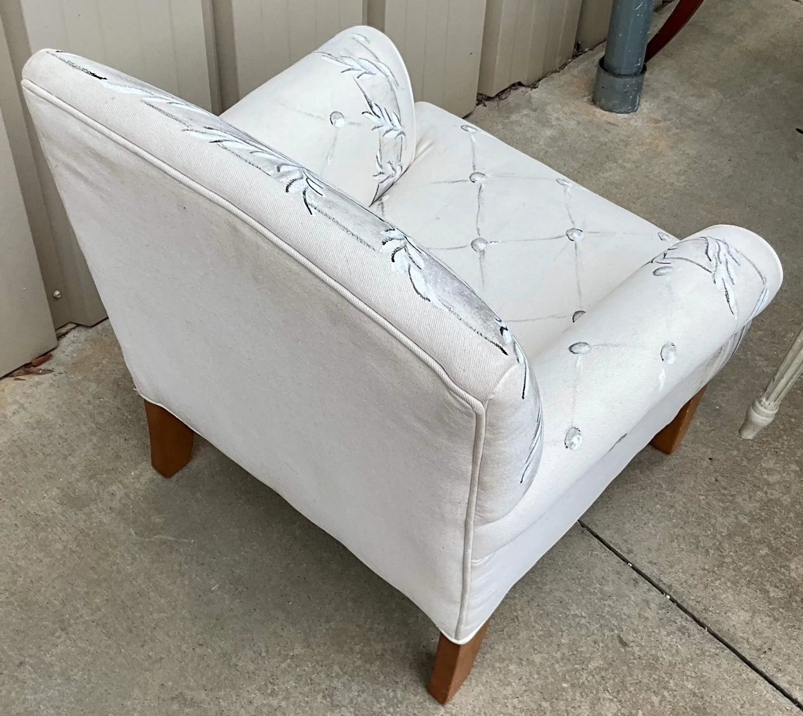 Limited Hand Painted Vera Wang Child'Aos Club or Wing Back Chair for Ethan Allen - 7