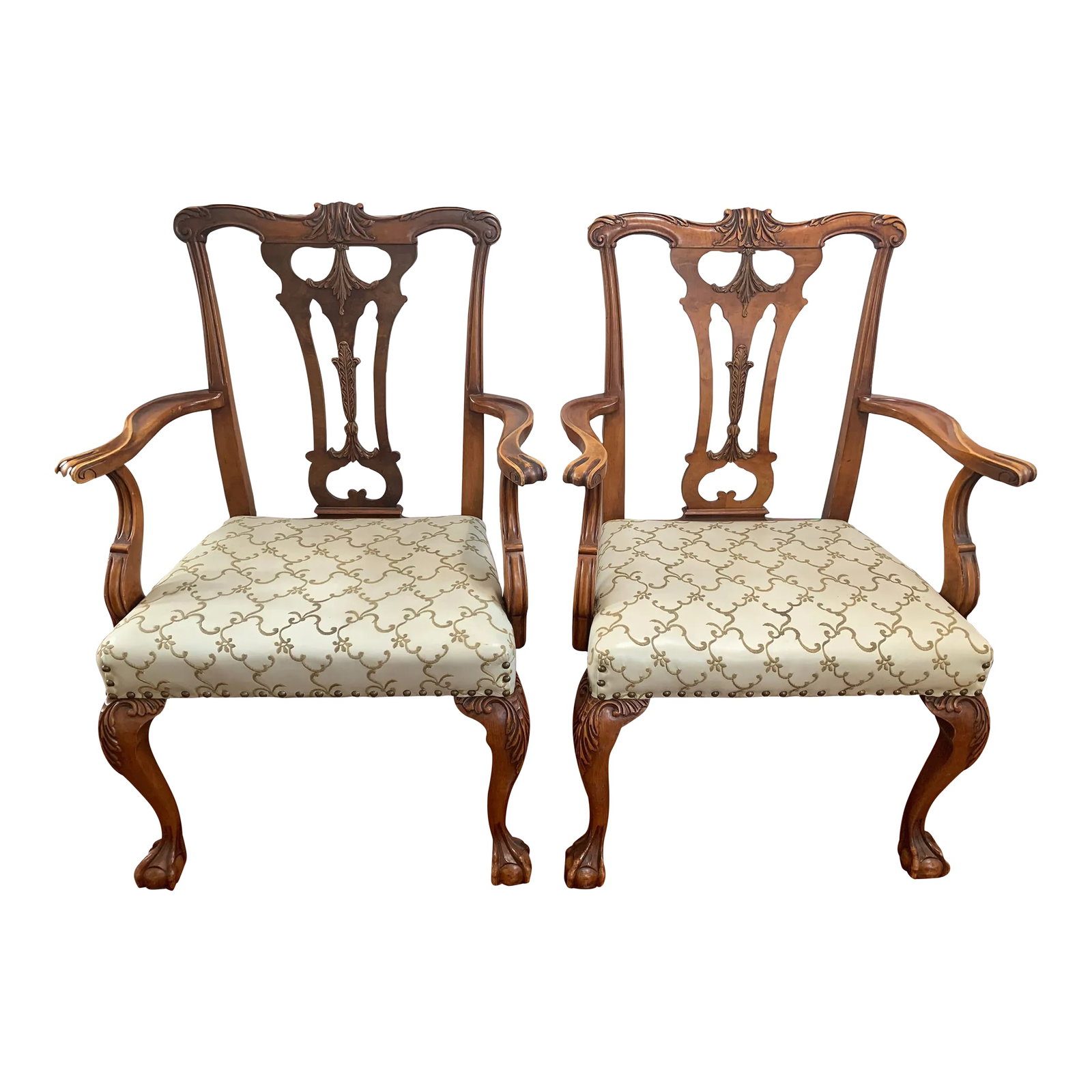 Arm Chairs Chippendale Dining Room Thomasville Vintage: Chippendale arm chairs Pair 1940's Vintage . exceptionally well built, in very good condition Beautiful shade color with areas of accenting patina. Condition: Alterations: Original Condition