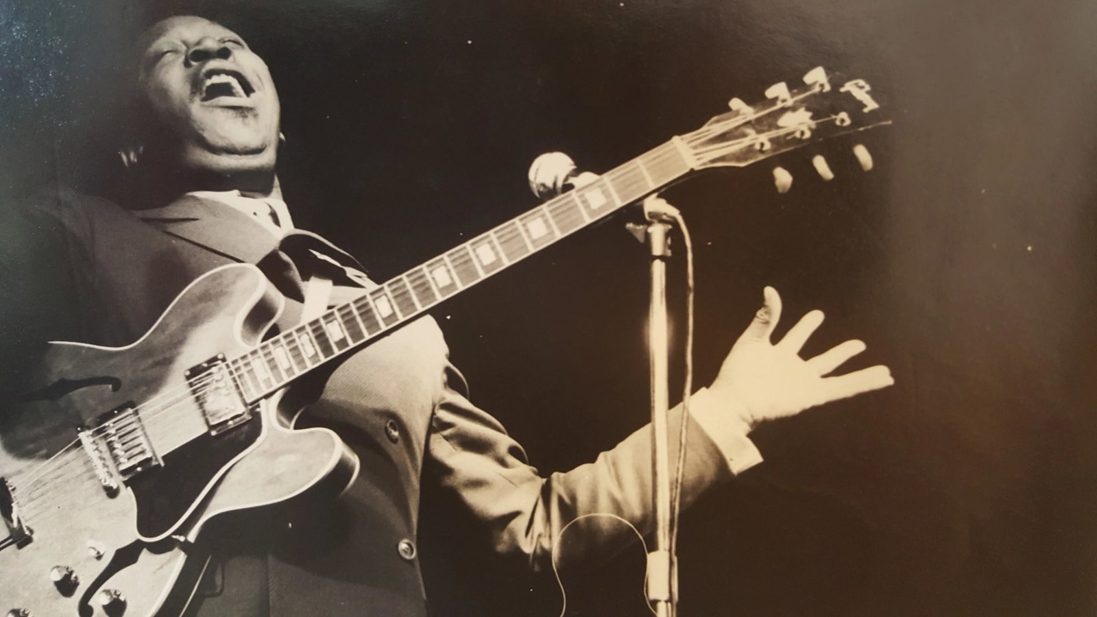 1950s Photograph of BB King by Alfred Statler - 2