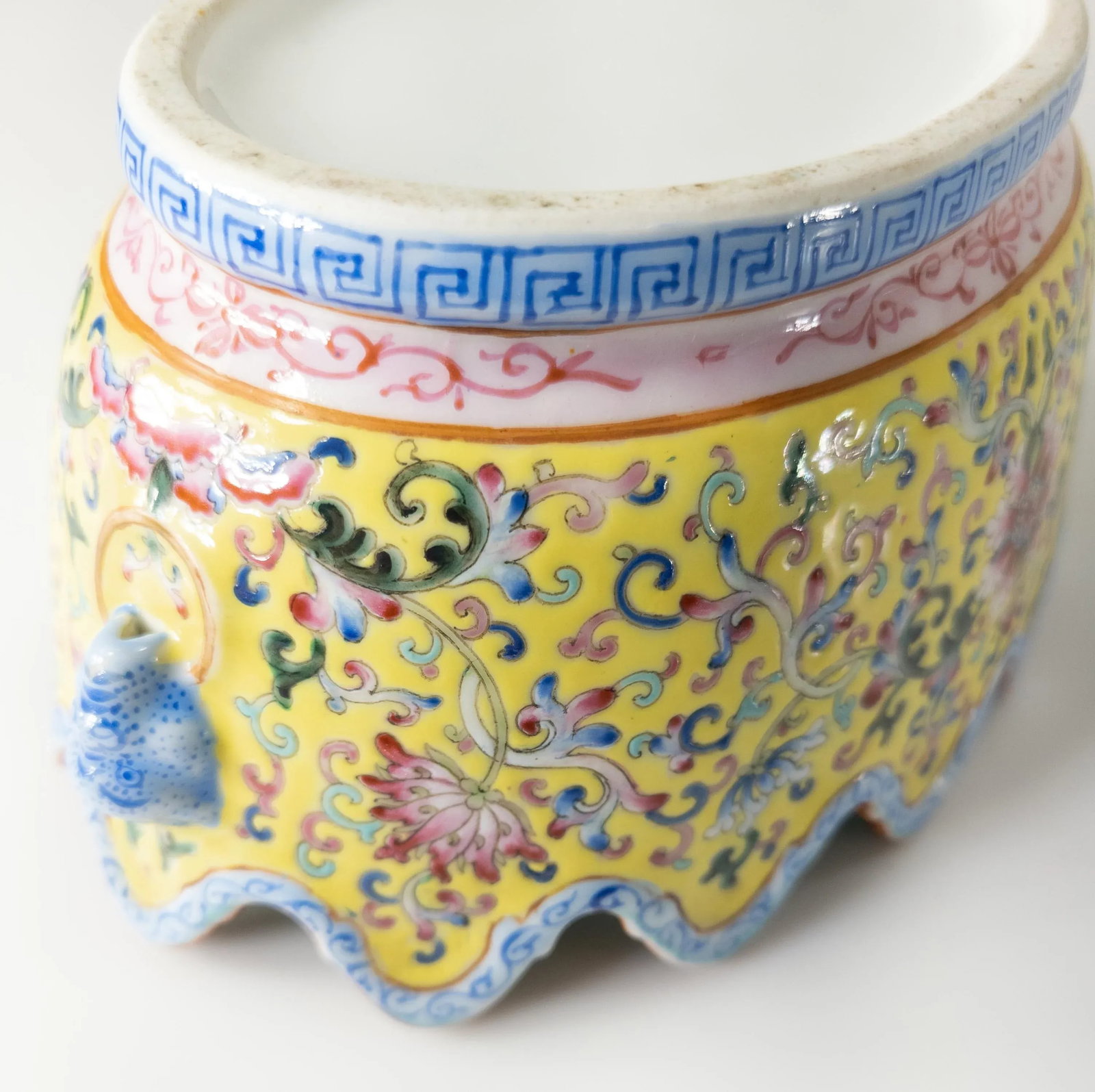 Early 20th Century Chinese Chinoiserie Republic Period Famille Rose Floral Bowl - 10