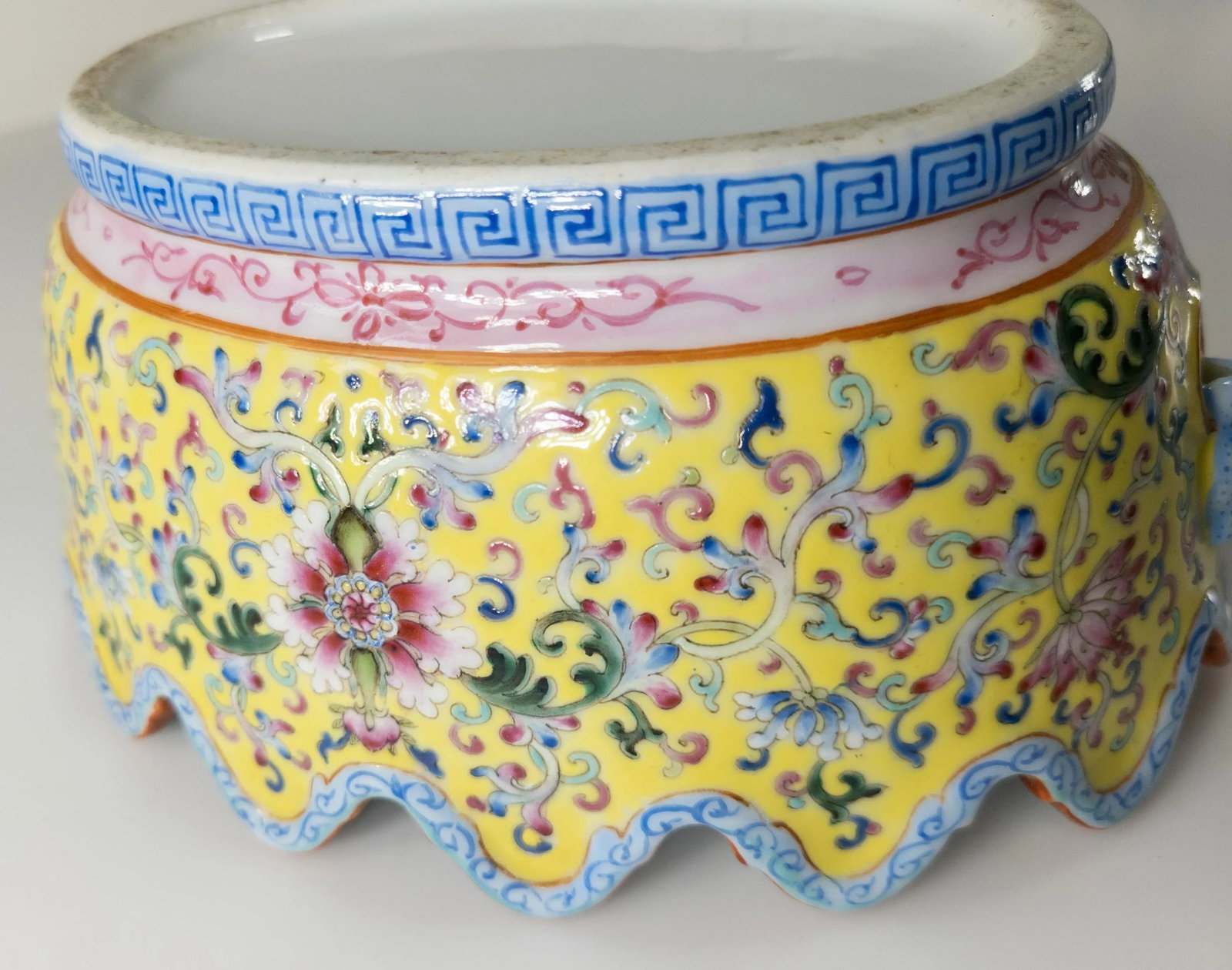 Early 20th Century Chinese Chinoiserie Republic Period Famille Rose Floral Bowl - 12