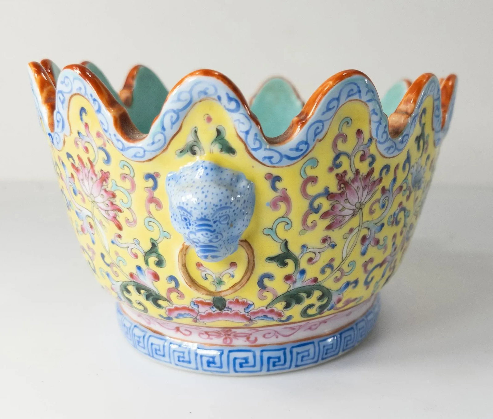 Early 20th Century Chinese Chinoiserie Republic Period Famille Rose Floral Bowl - 3
