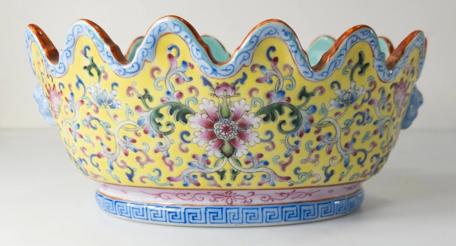 Early 20th Century Chinese Chinoiserie Republic Period Famille Rose Floral Bowl - 4