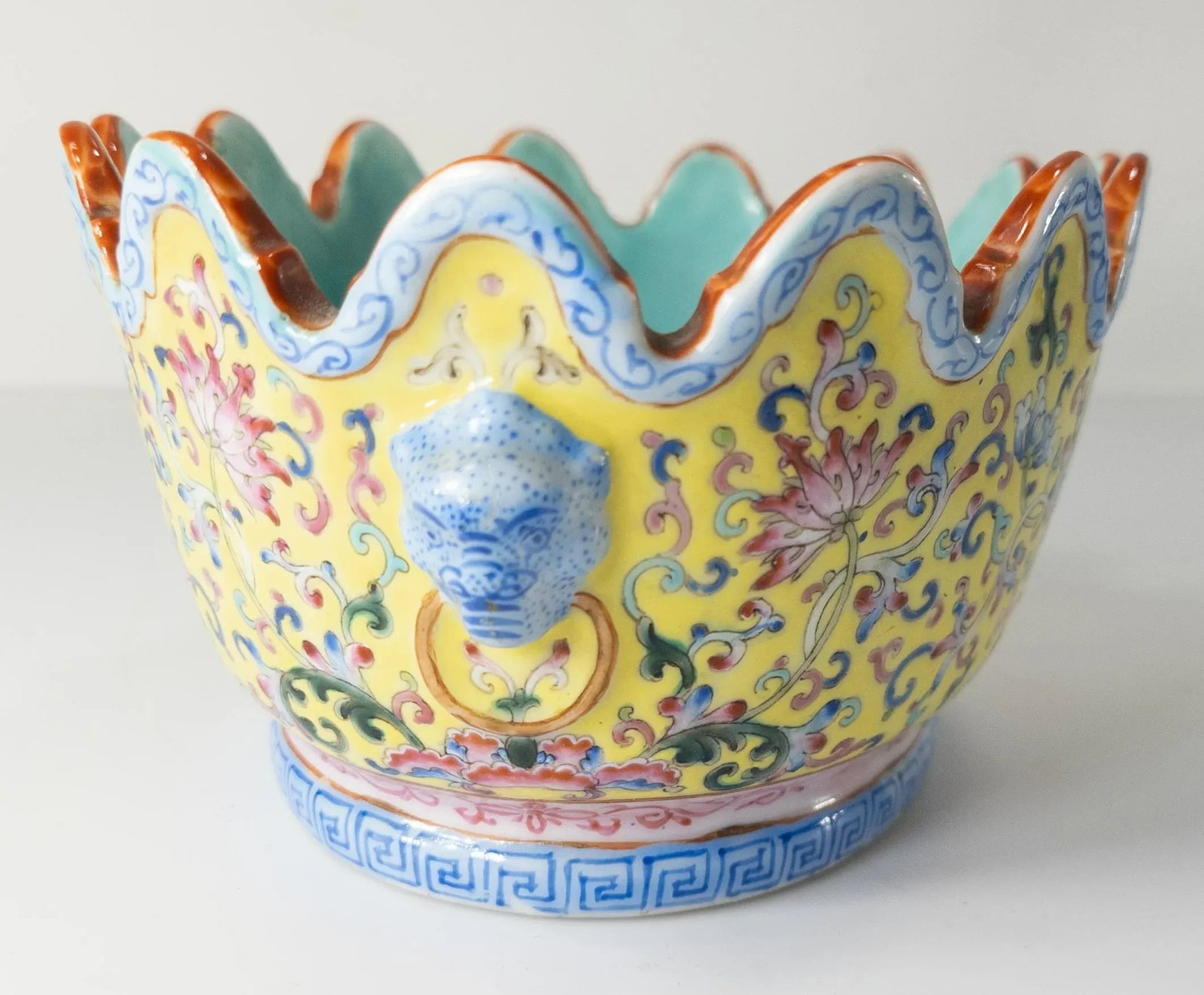 Early 20th Century Chinese Chinoiserie Republic Period Famille Rose Floral Bowl - 5