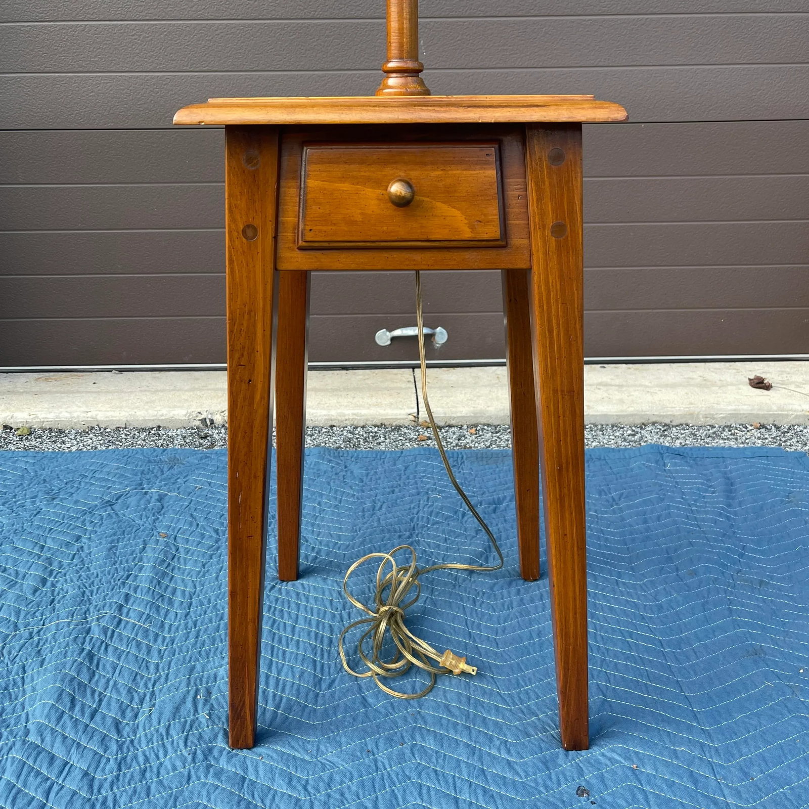 1980s Ethan Allen Country Craftsman Collection Traditional Rustic Pine Floor Lamp - 7