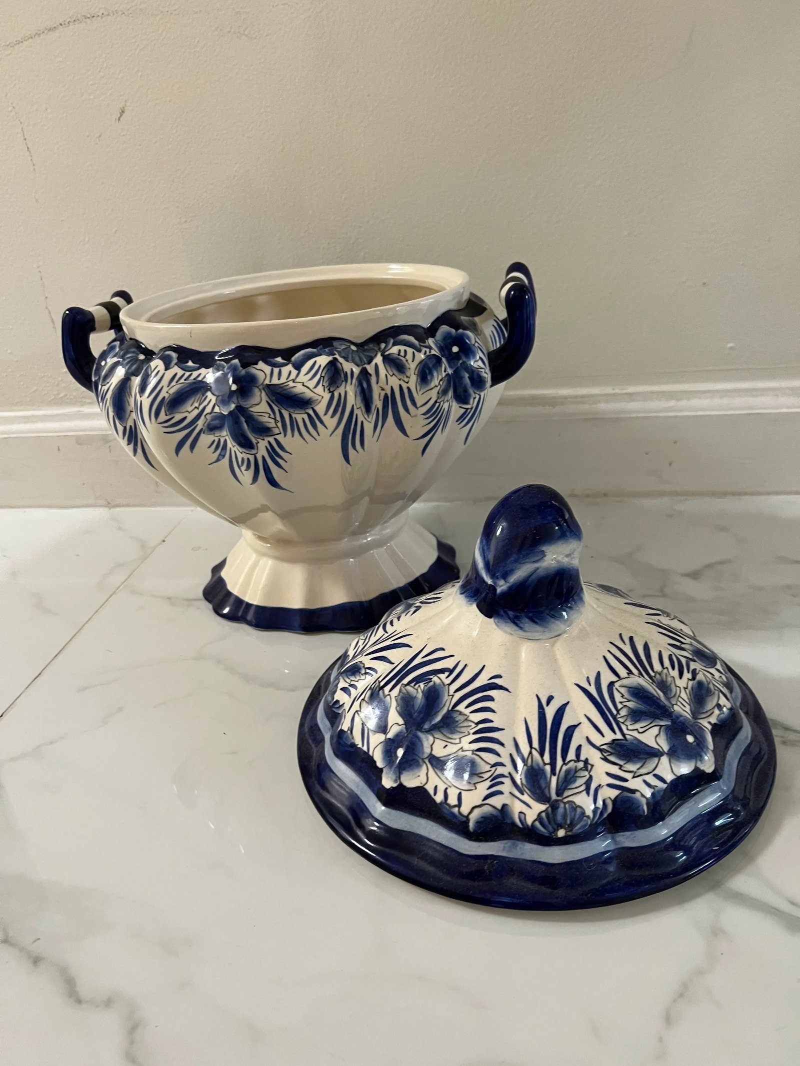 Vintage Blue Floral Delft Tureen - 2