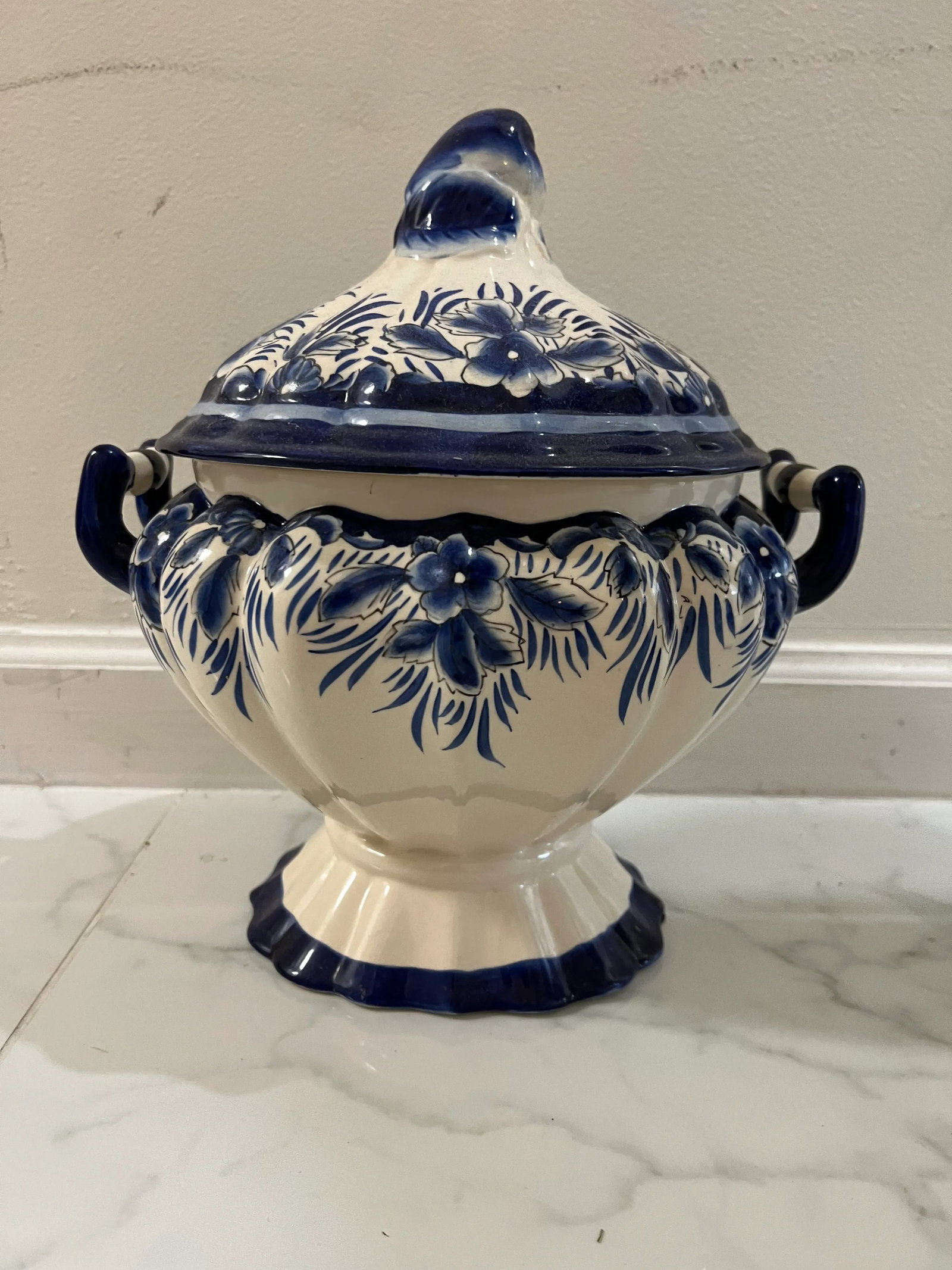 Vintage Blue Floral Delft Tureen - 3
