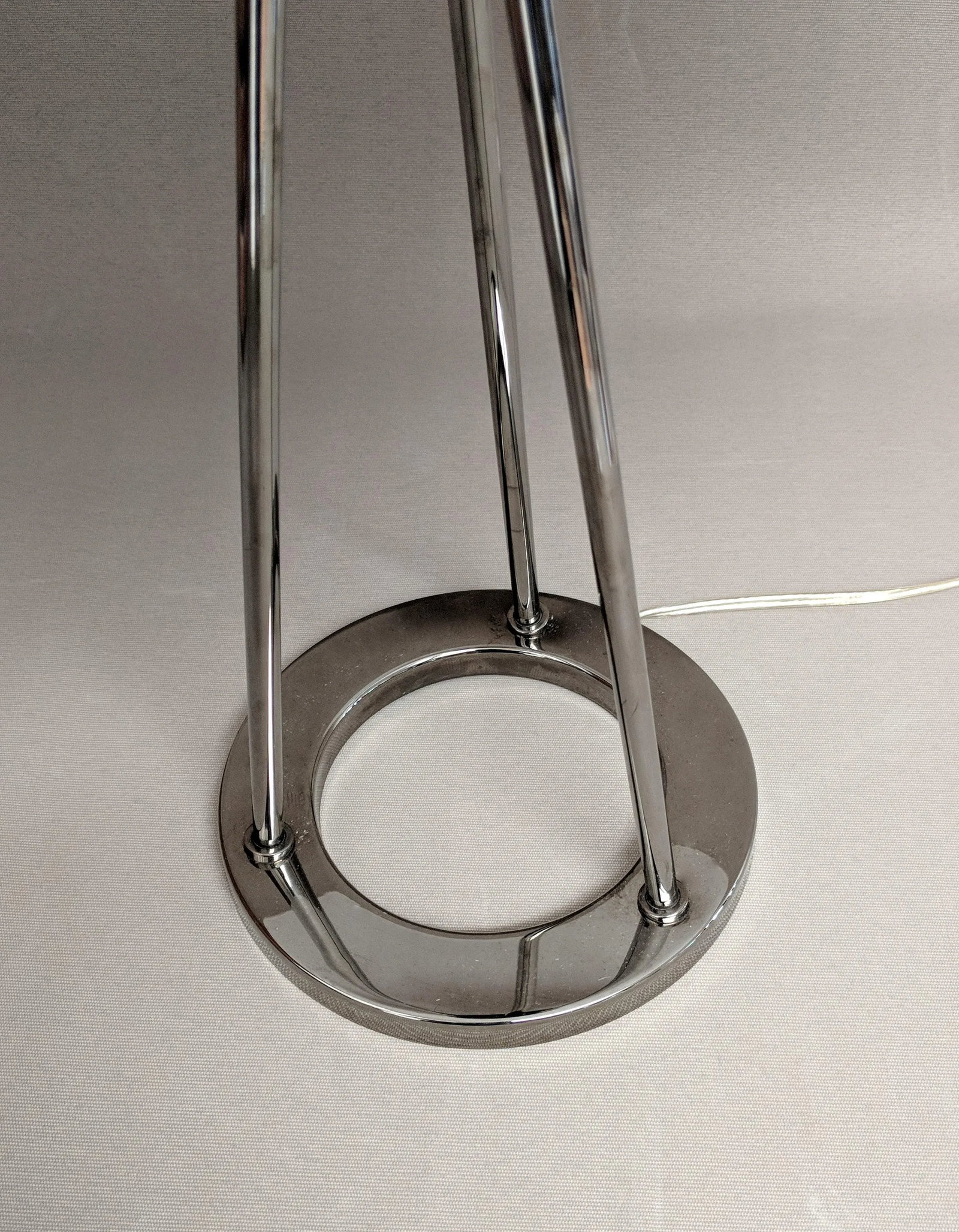 1970s Vintage Van Nessen Chrome and Lucite Table Lamps - A Pair - 12