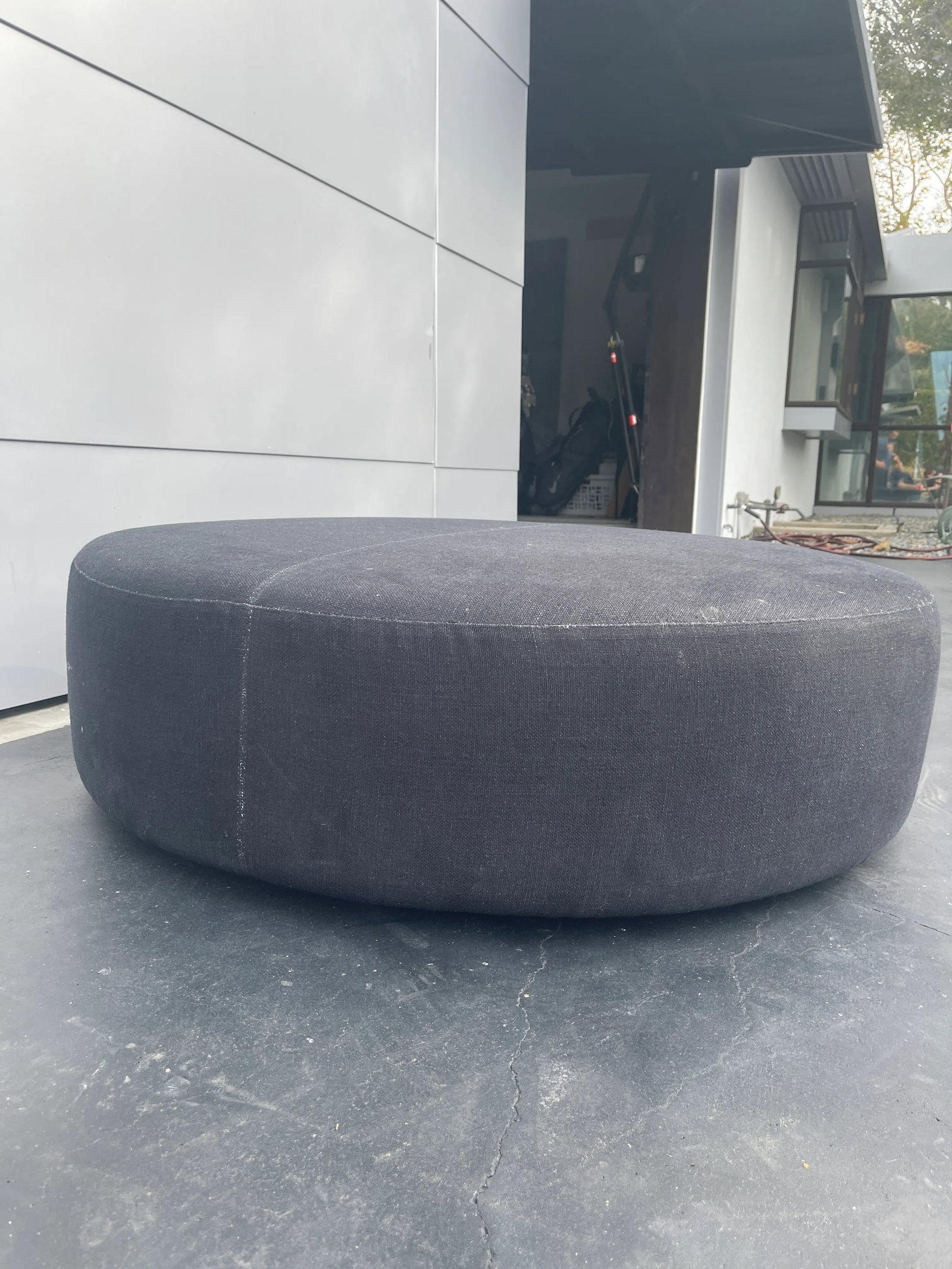 Signed B&b Italia by Antonio Citterio Oversized "Harry" Black Round Ottoman - 3