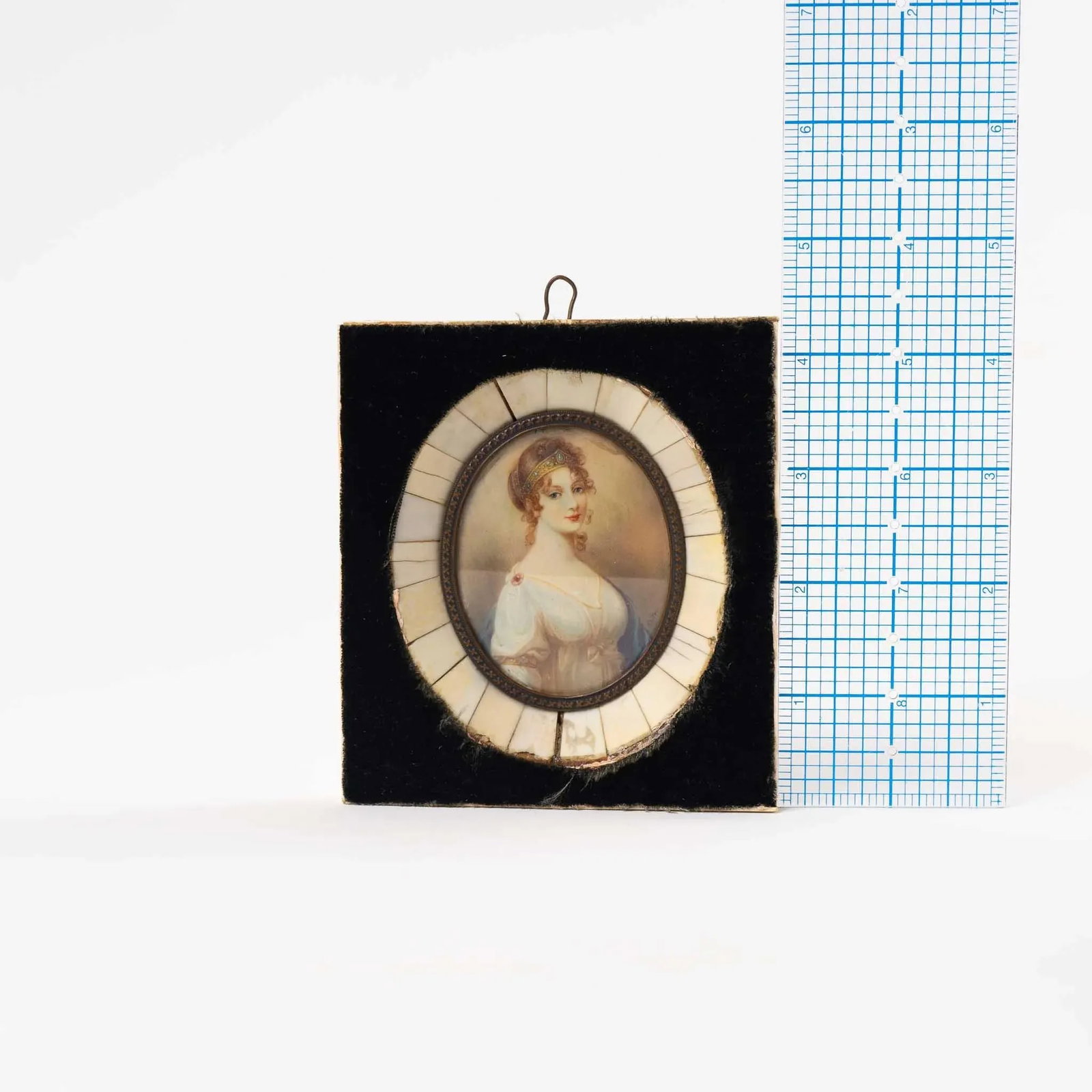 Antique 19th Century Miniature Portrait of Queen Louise - 10