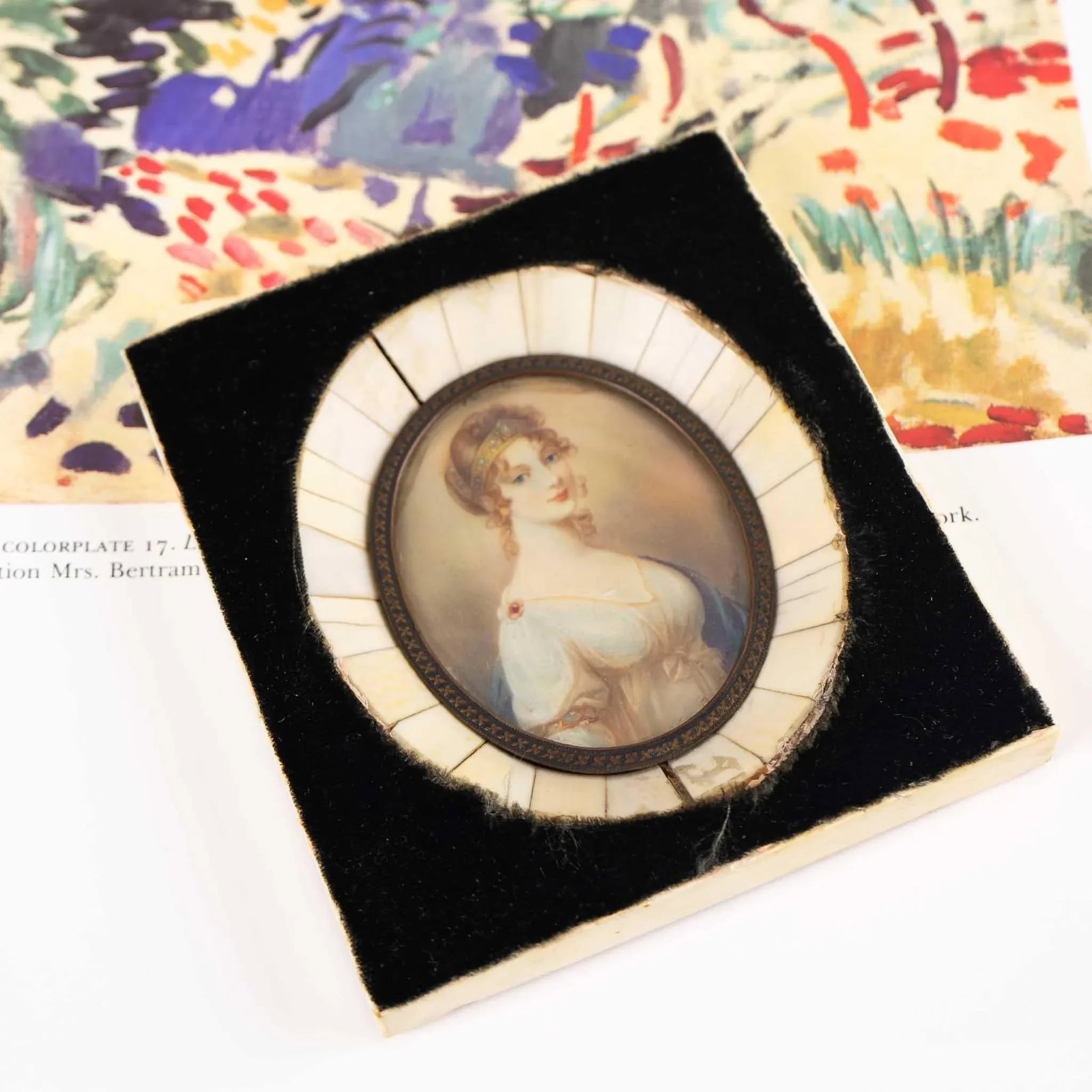 Antique 19th Century Miniature Portrait of Queen Louise - 3