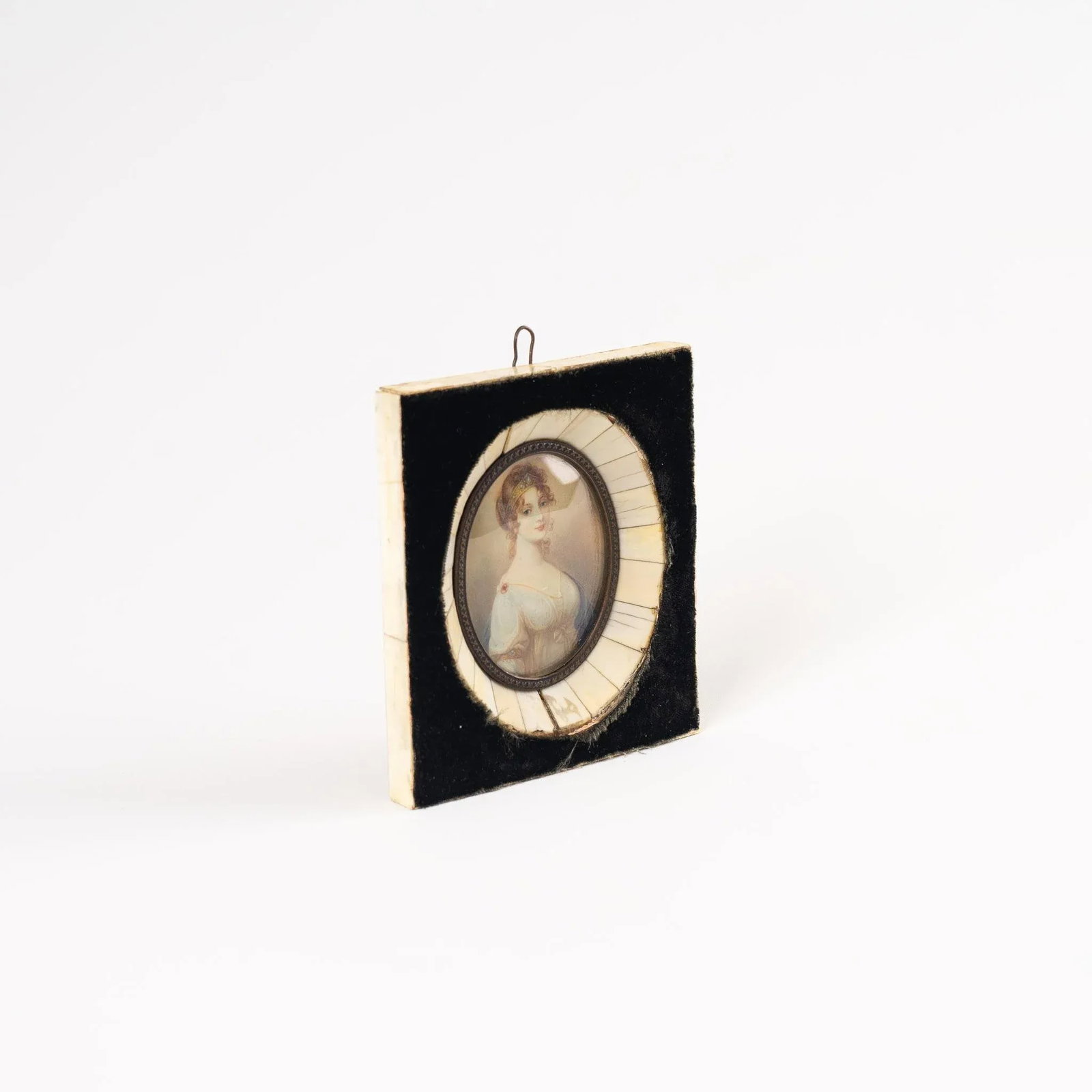 Antique 19th Century Miniature Portrait of Queen Louise - 4