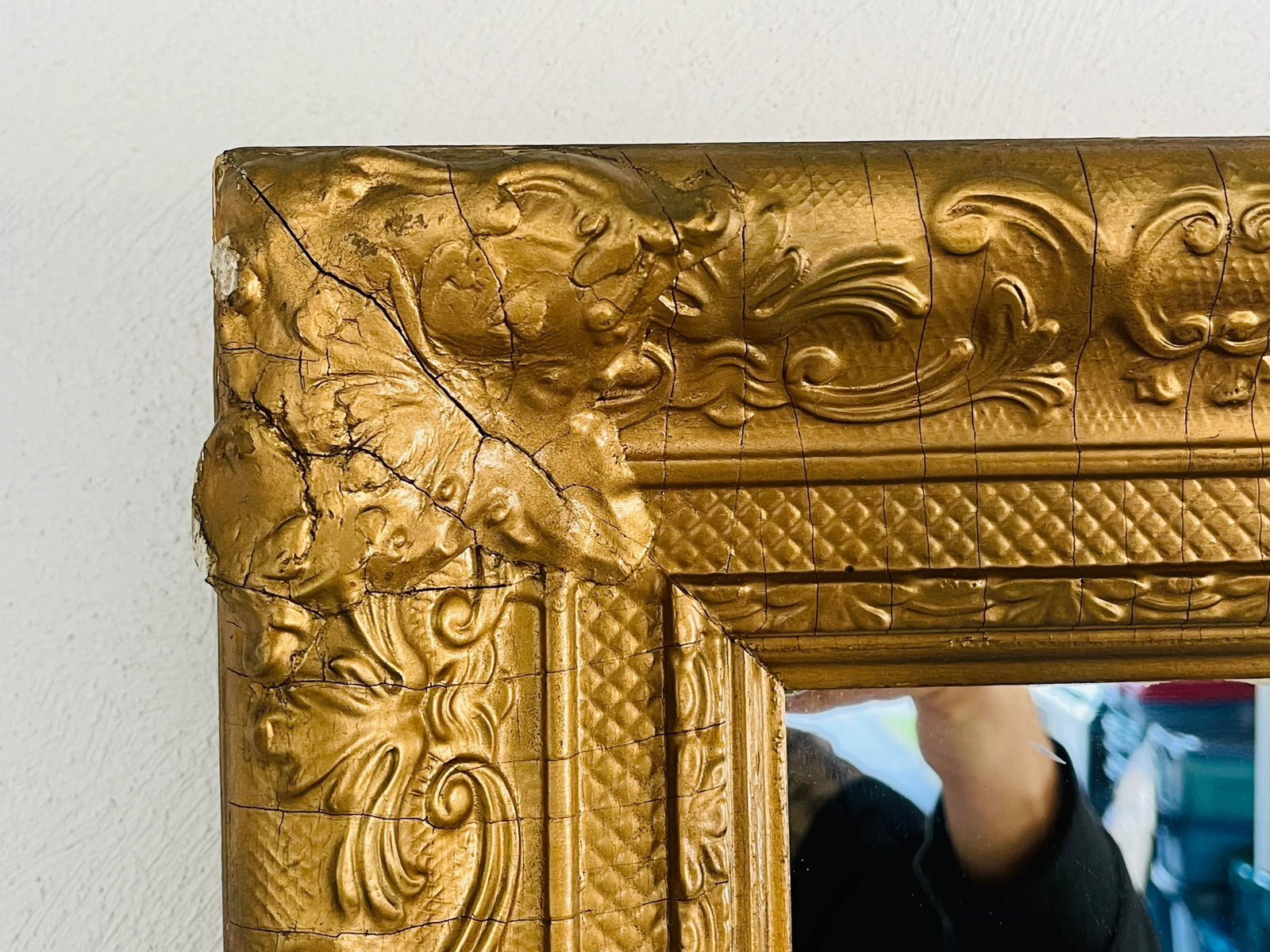 1940s Hollywood Regency Gold Framed Wall Mirror - 2