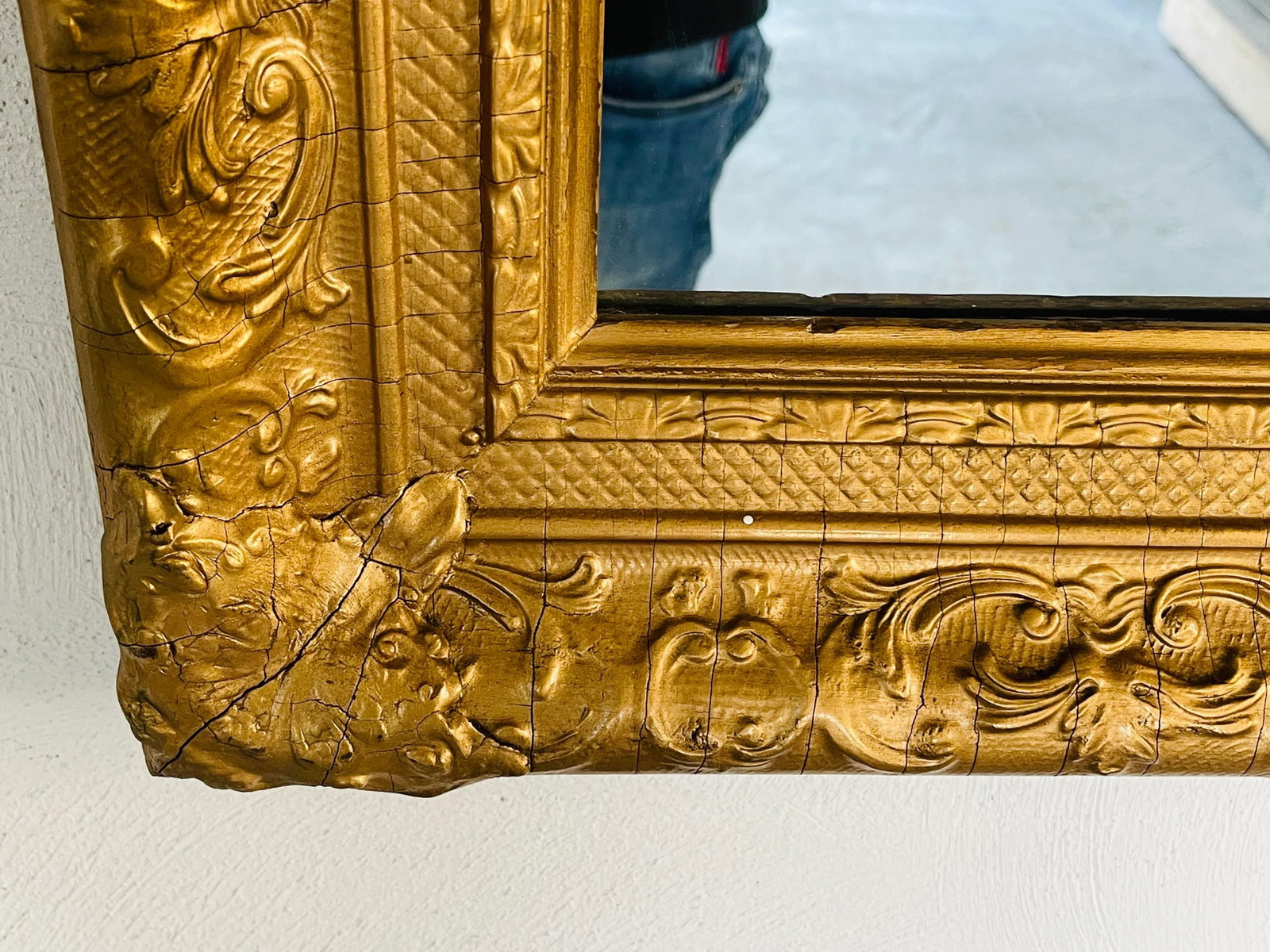 1940s Hollywood Regency Gold Framed Wall Mirror - 3