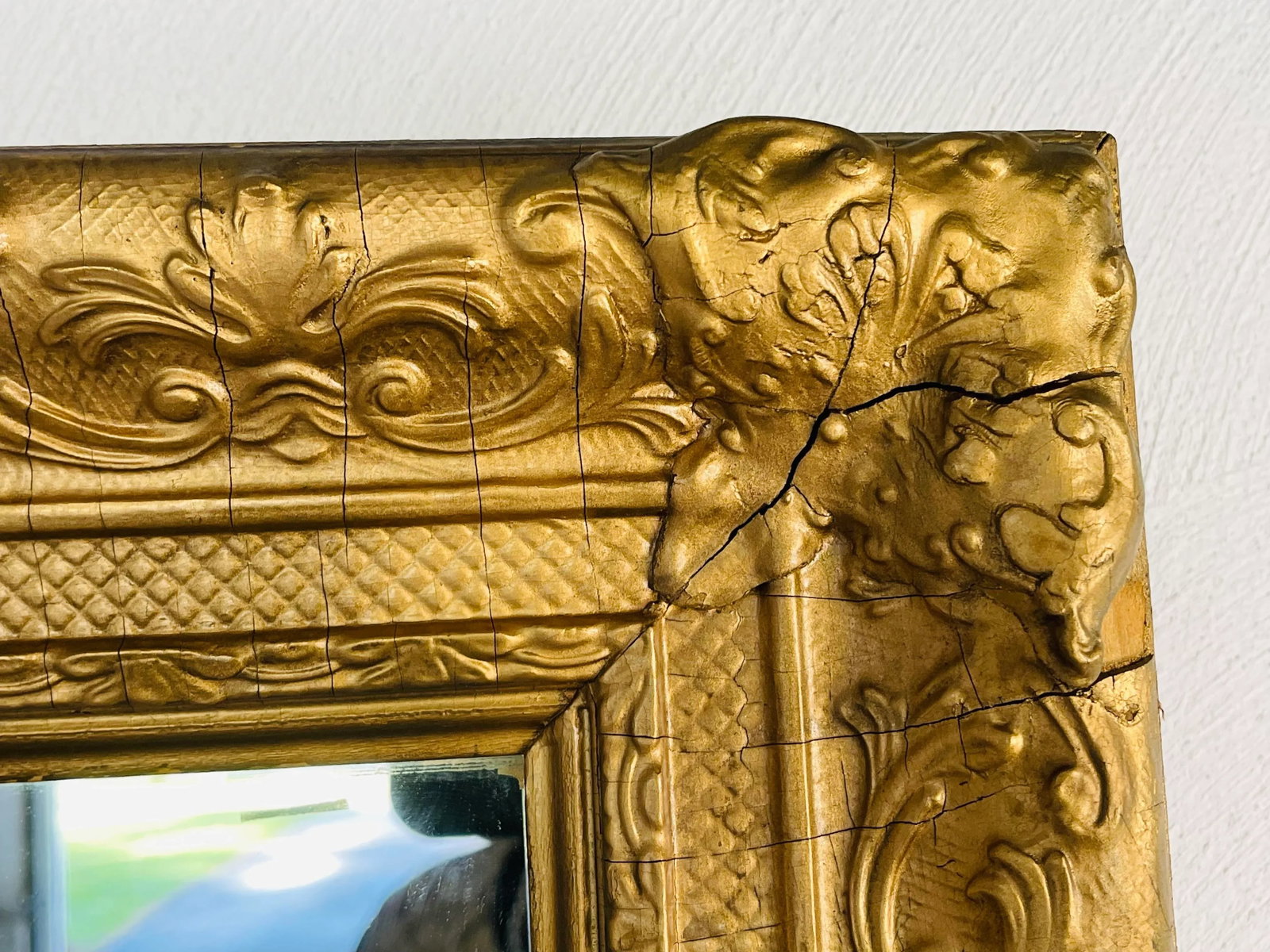 1940s Hollywood Regency Gold Framed Wall Mirror - 7
