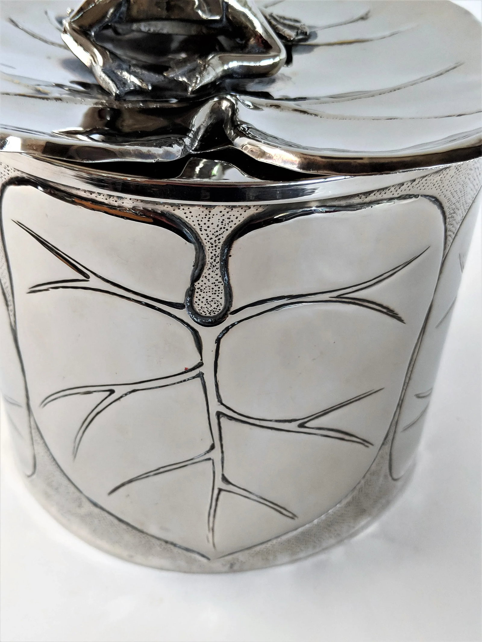 1980s Vintage Silver Plated Frog and Lily Pad Ice Bucket - 12