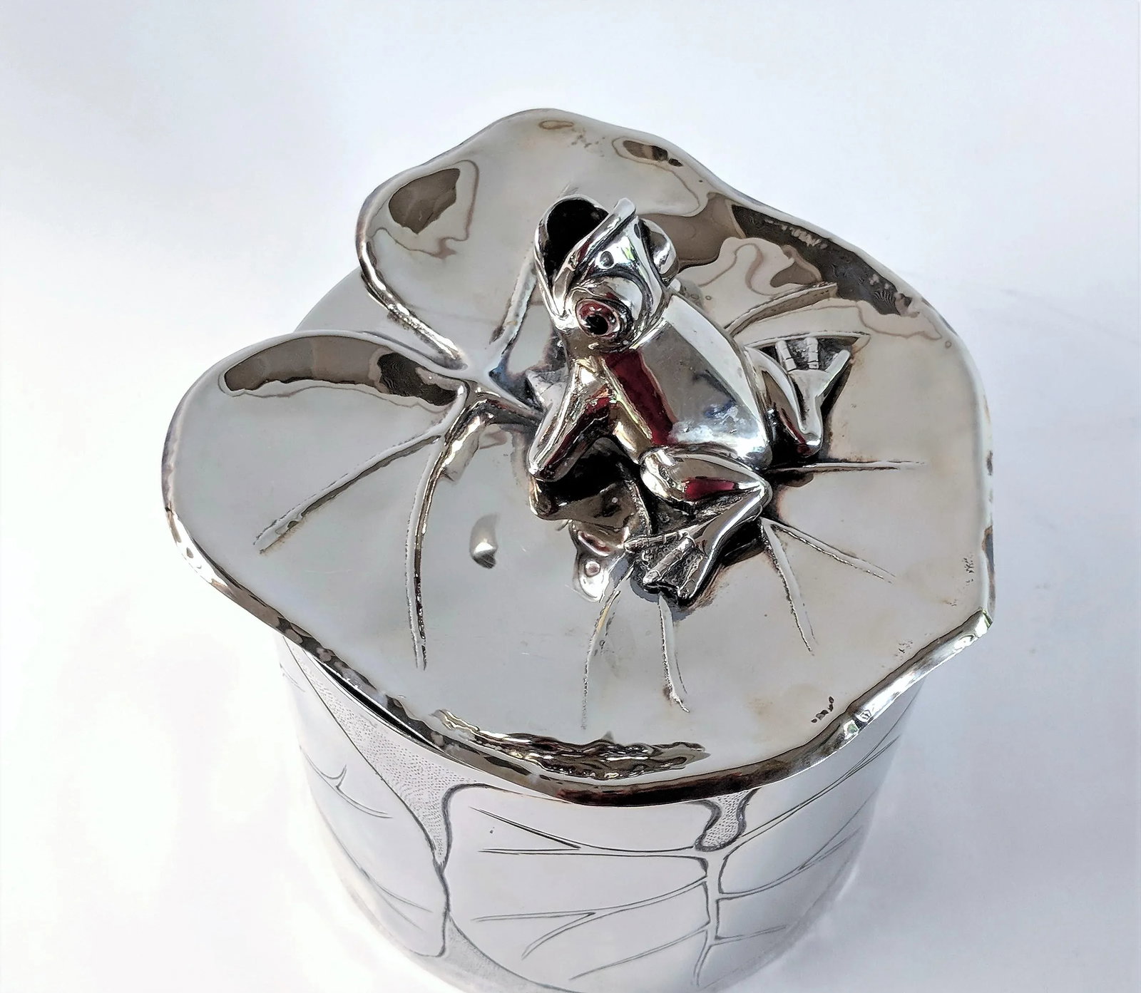 1980s Vintage Silver Plated Frog and Lily Pad Ice Bucket - 5