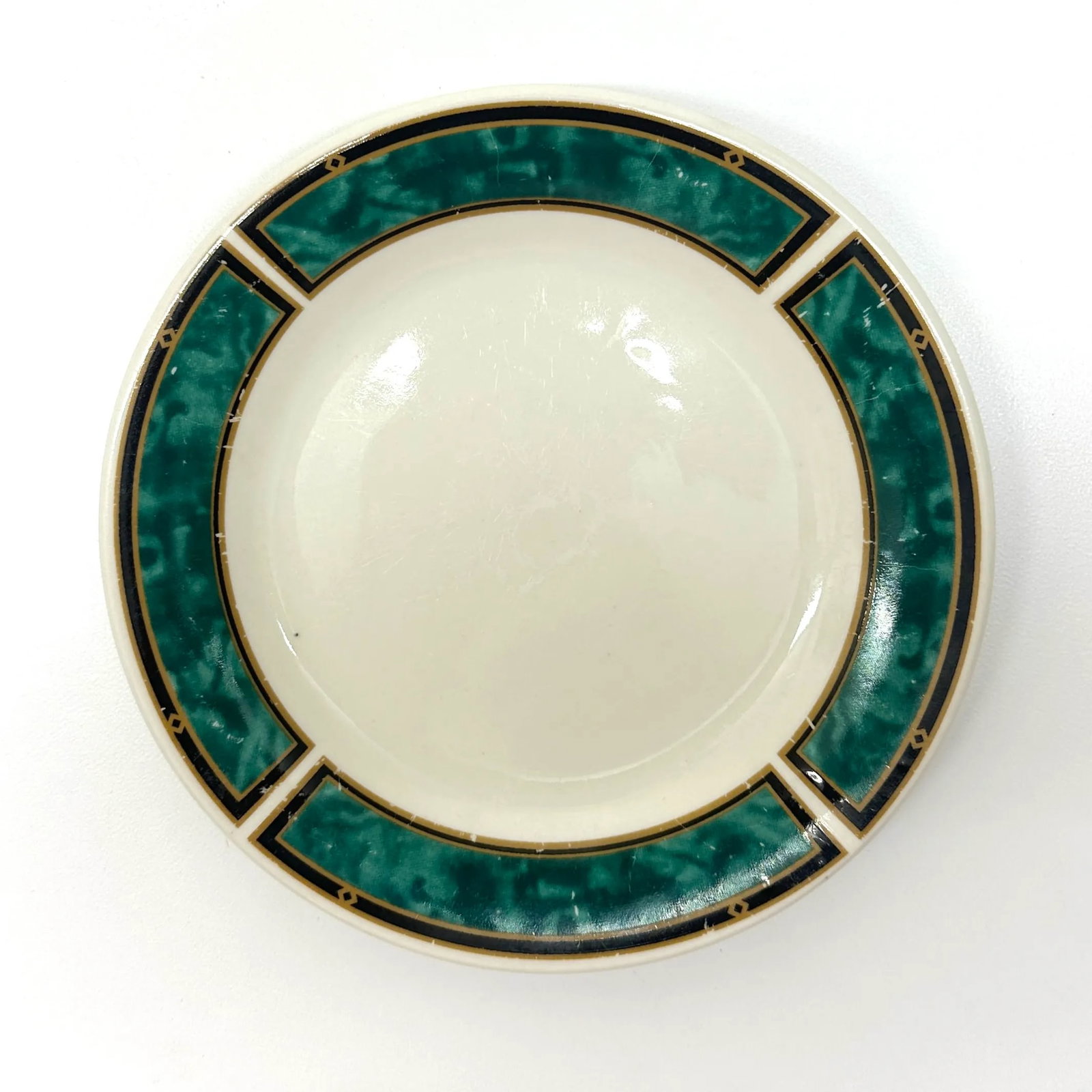 Green and White Mid-Century Wall Plate Curation - Group of 11 - 7