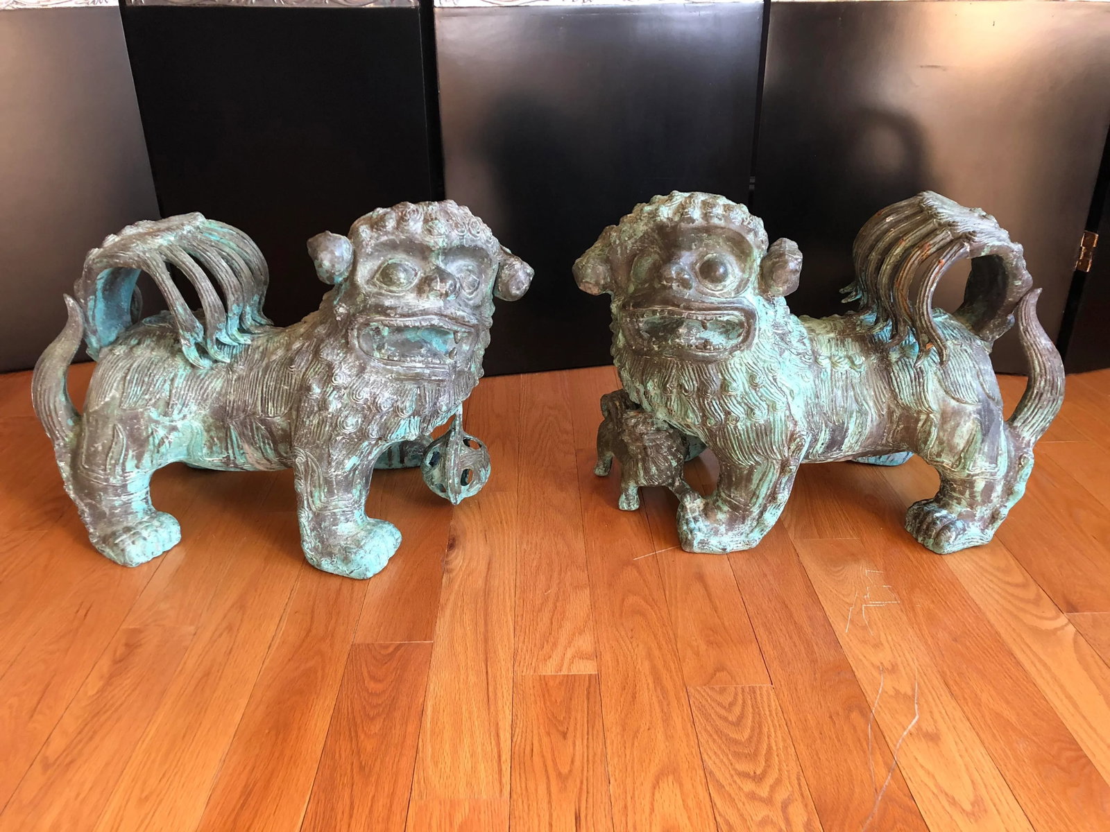Monumental Antique Chinese Bronze Indoor Outdoor Foo Dogs - a Pair - 11