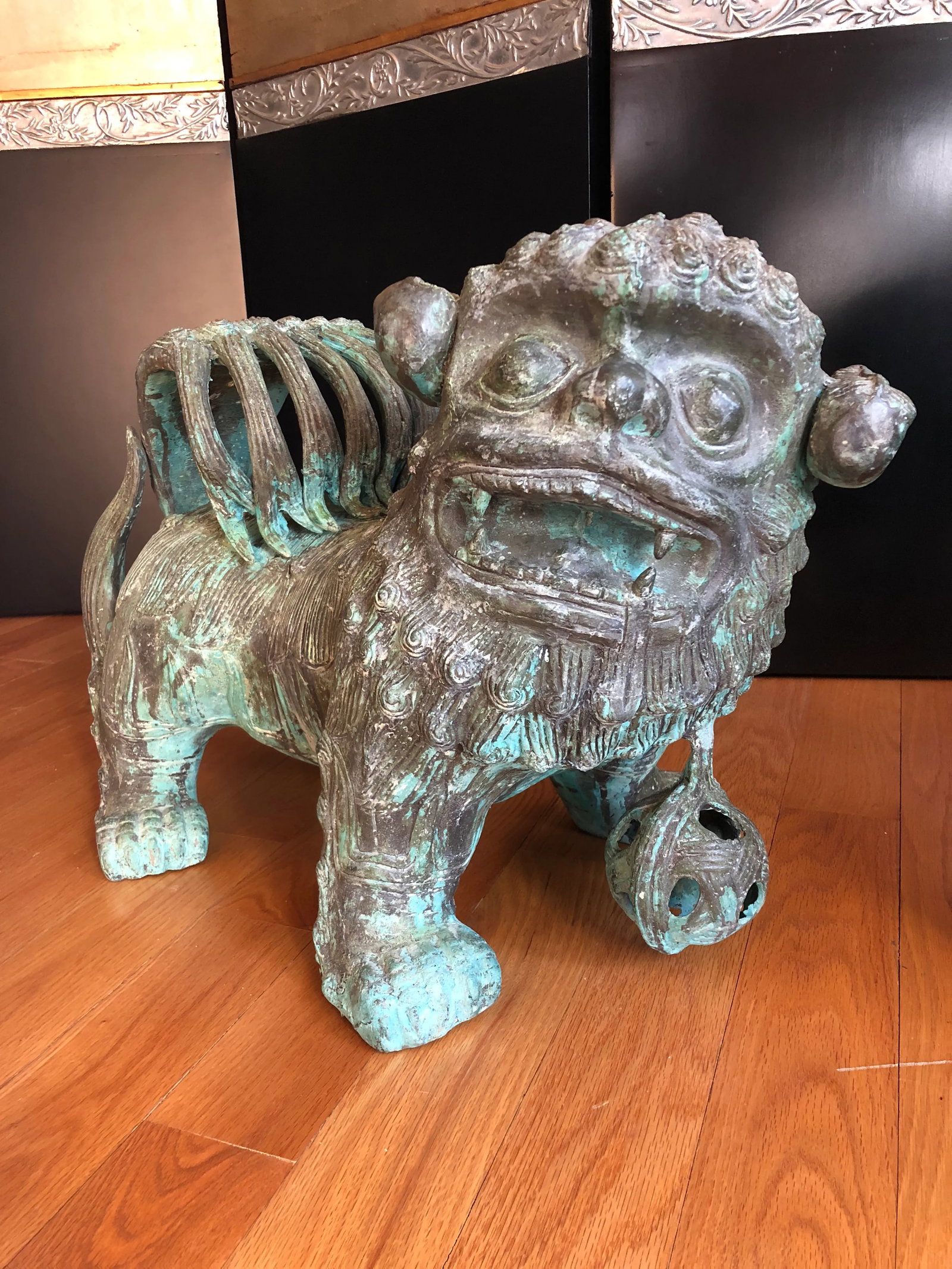 Monumental Antique Chinese Bronze Indoor Outdoor Foo Dogs - a Pair - 4
