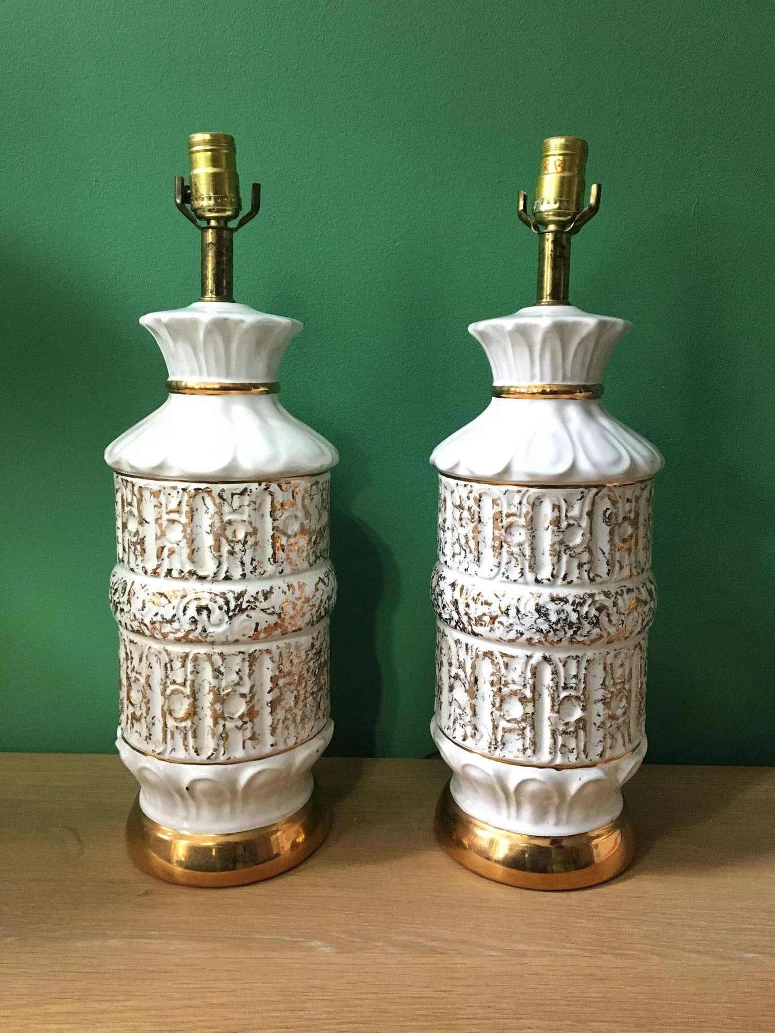 Vintage 1950s White and Gold Table Lamps - A Pair - 2
