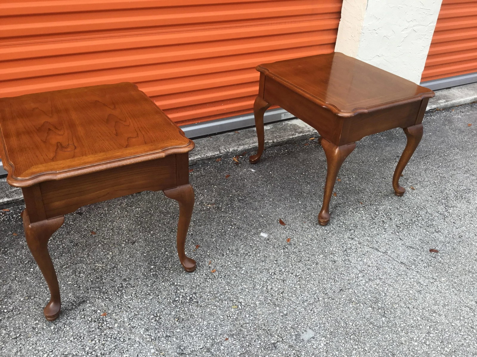 Vintage Thomasville Nightstands - a Pair - 4
