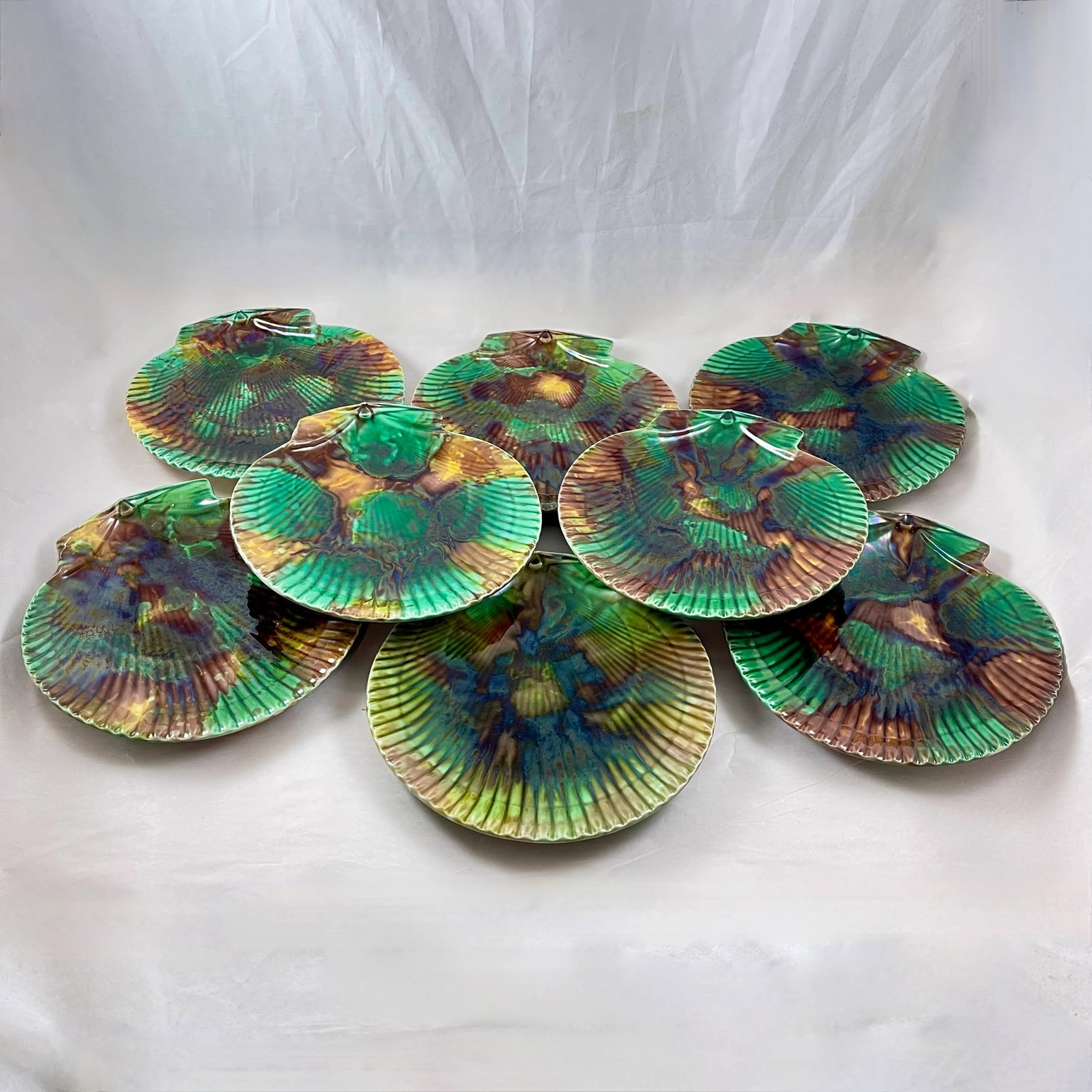 Wedgwood Majolica Tortoiseshell Seafood Plates, Set of 8 - 8