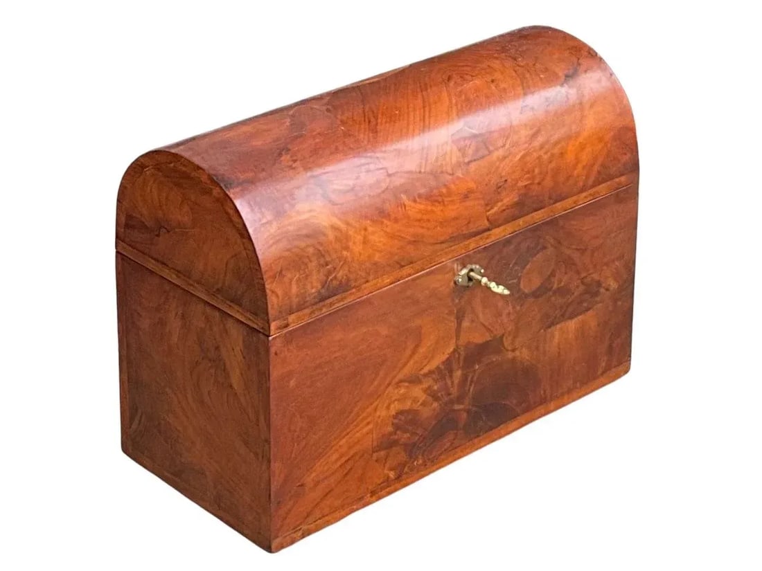 Mid-Century Large Scale Neo-Classical Style Domed Burlwood Italian Box - 6